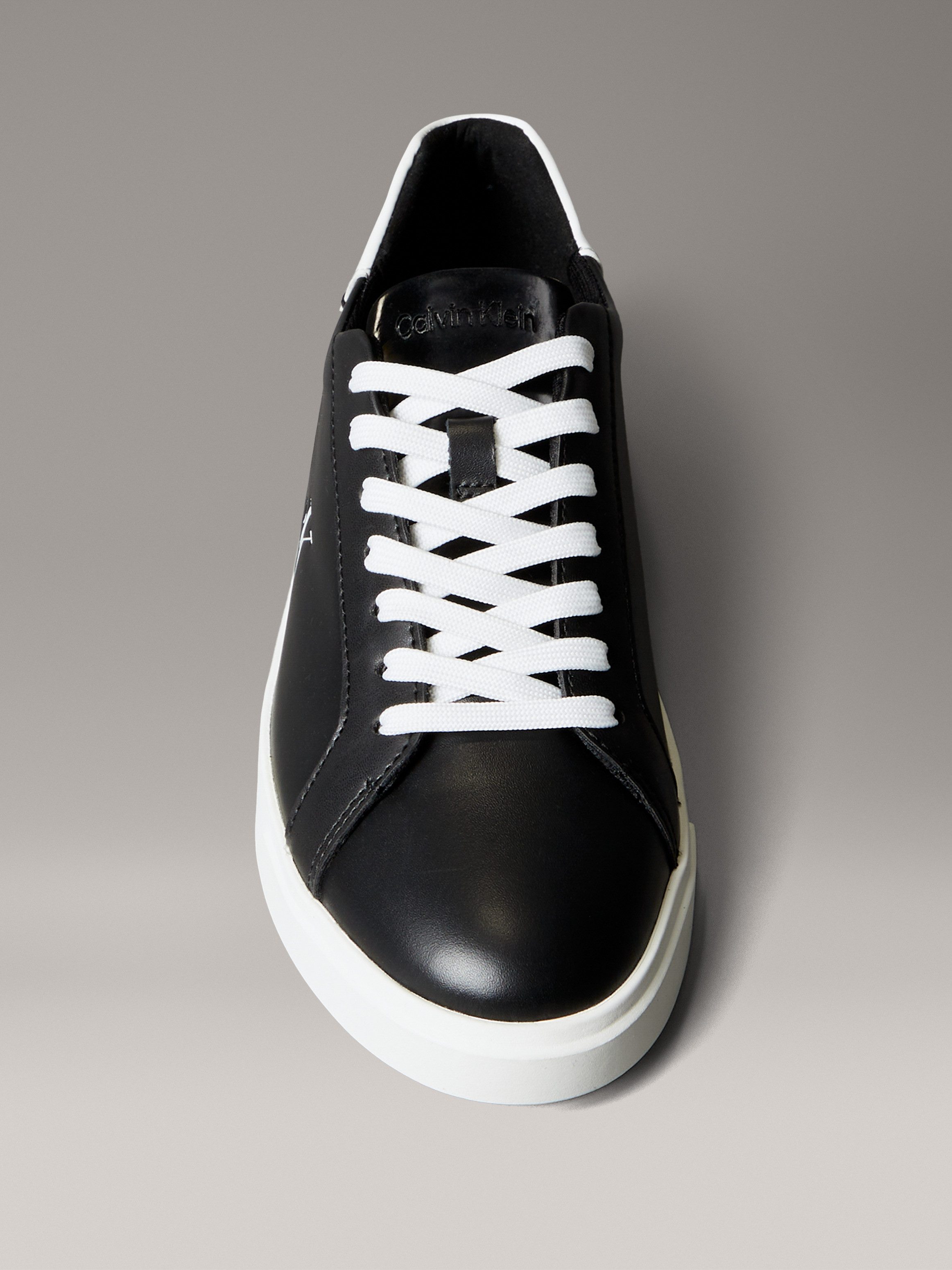 Calvin Klein Sneakers