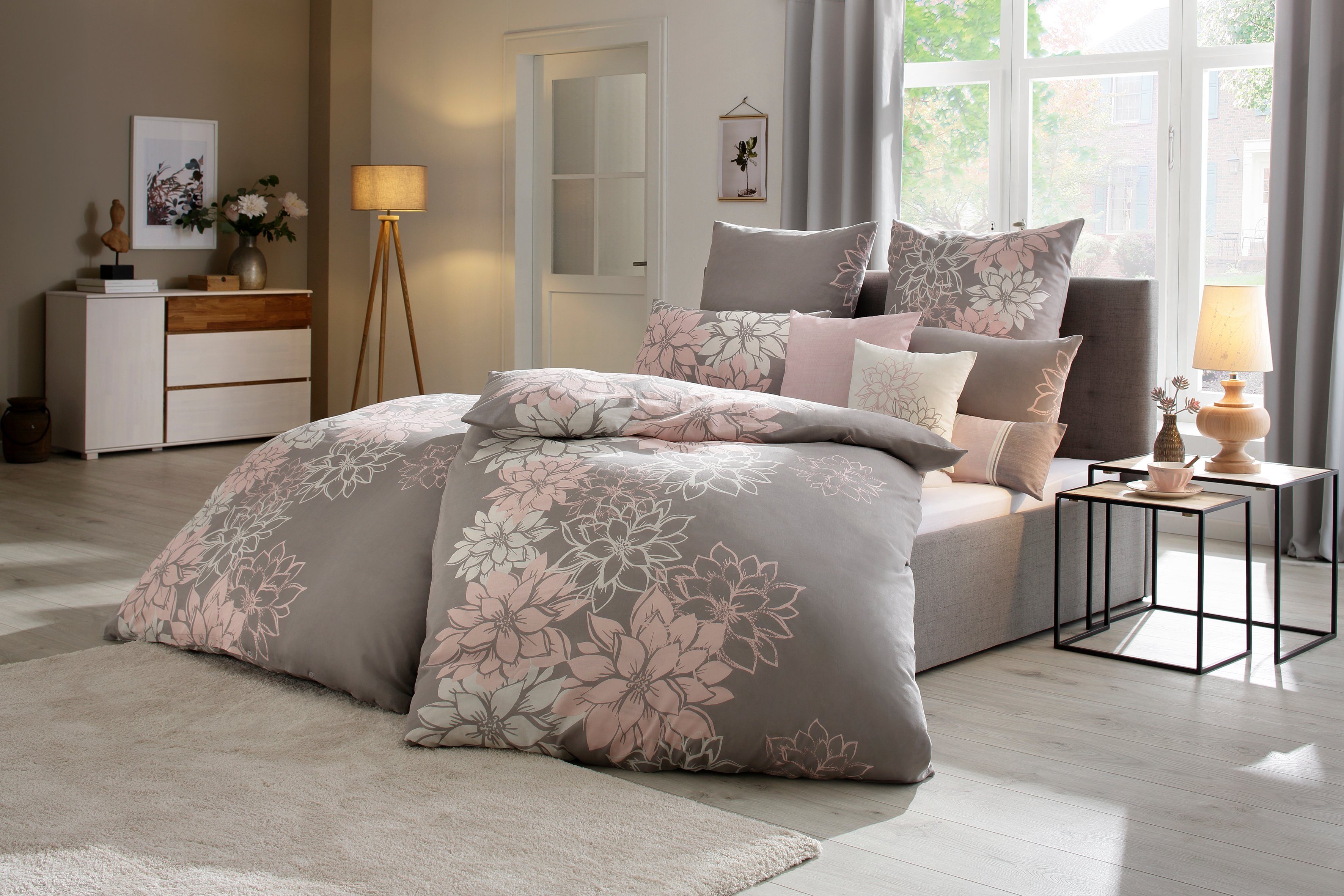 Home affaire Overtrekset Susan in mt. 135x200 of 155x220 cm in verschillende kwaliteiten, romantische dekbedovertrek met bloemen (2-delig)