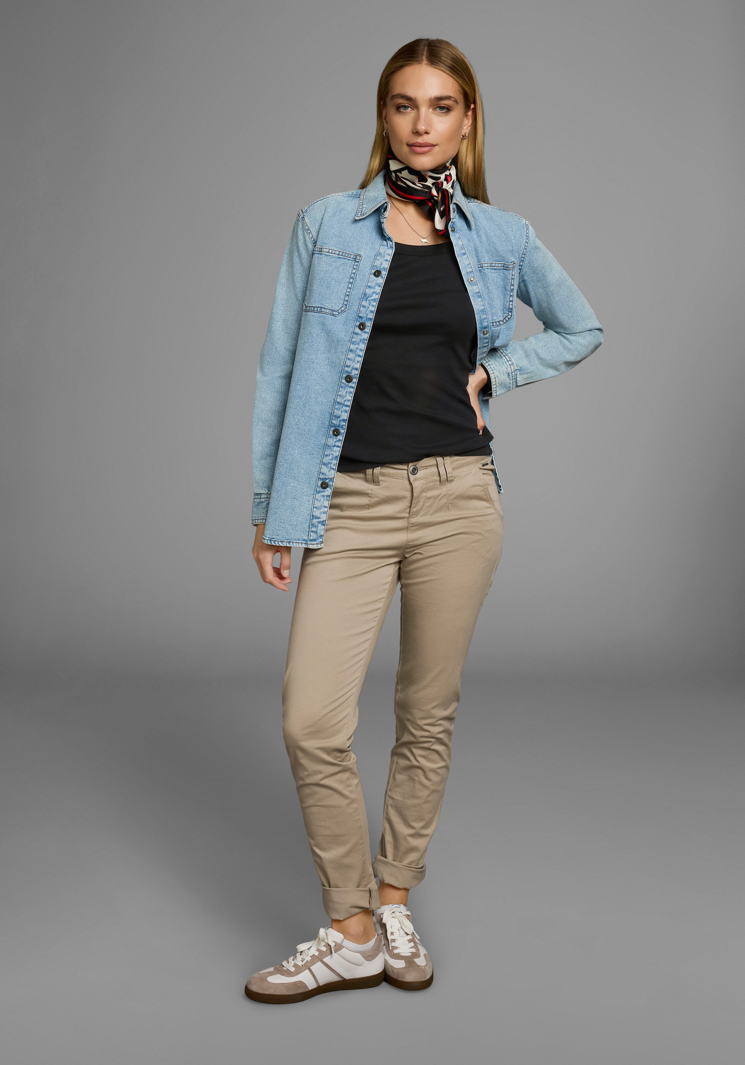 Flashlights Shirt met lange mouwen Langarm, figuurnauwkeurig, effen, ronde hals