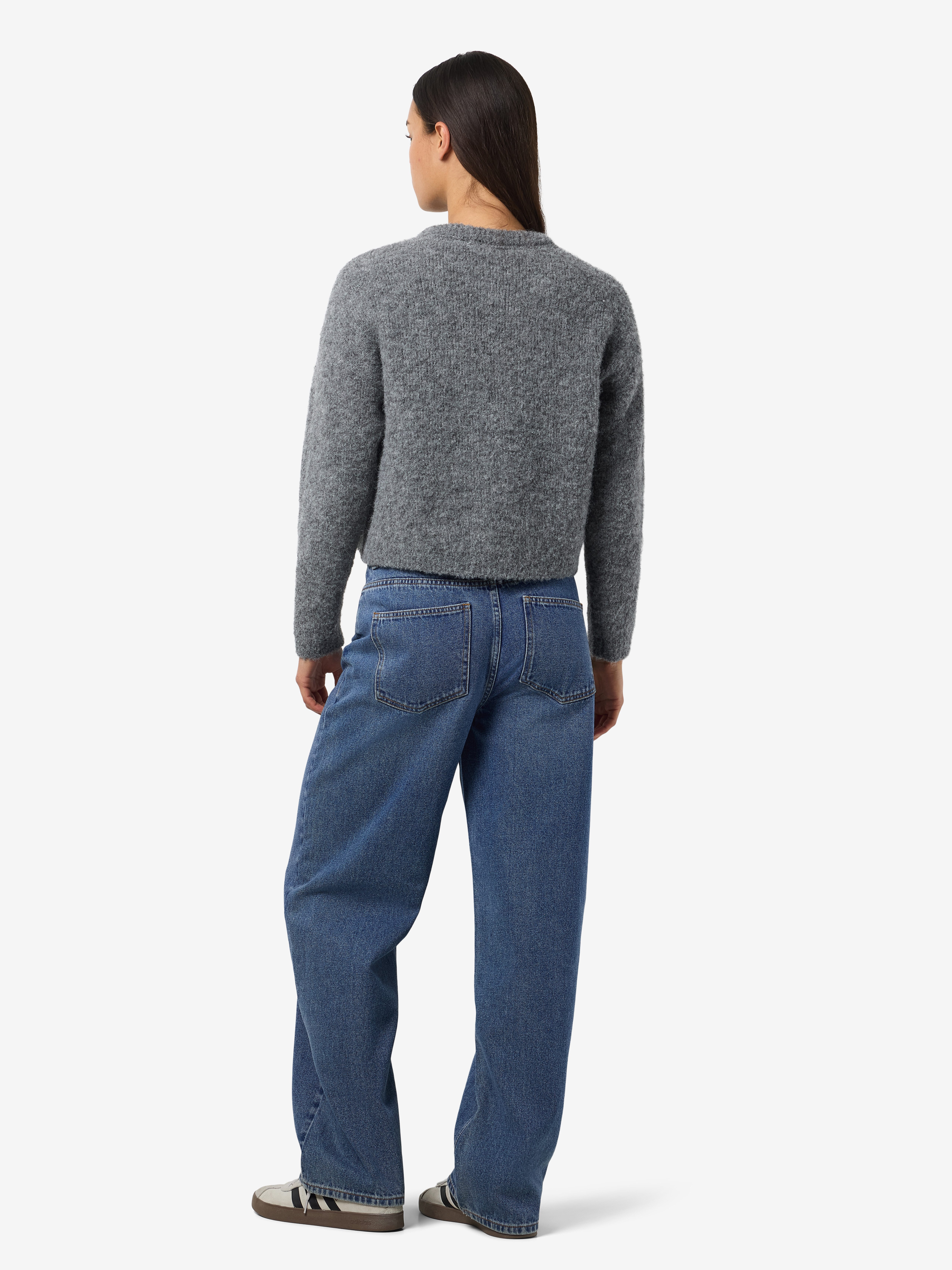 Noisy may Trui met ronde hals NMDOLLY L/S O-NECK KNIT FWD NOOS