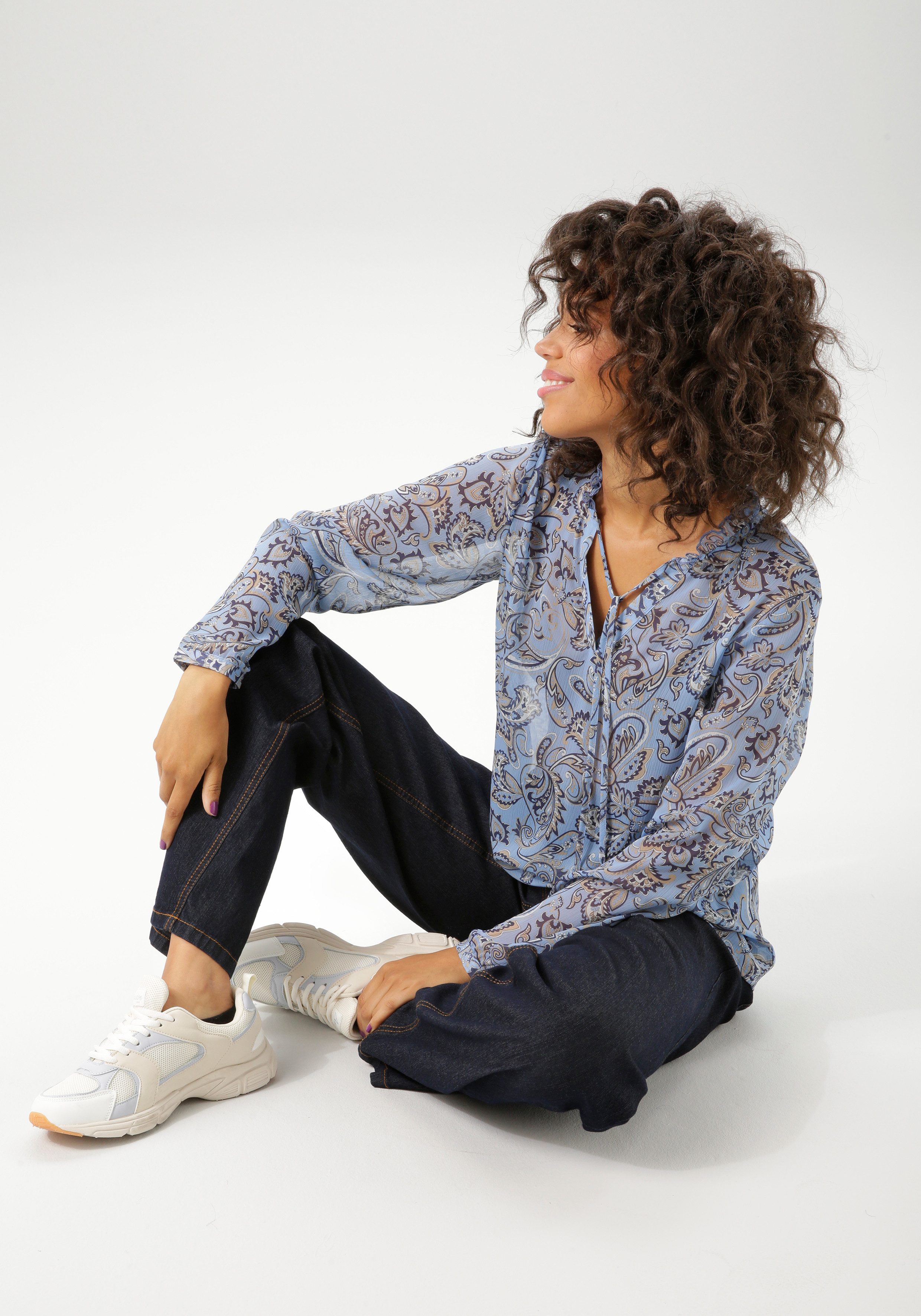 Aniston CASUAL Blouse zonder sluiting met kleurharmonisch paisley-patroon - nieuwe collectie