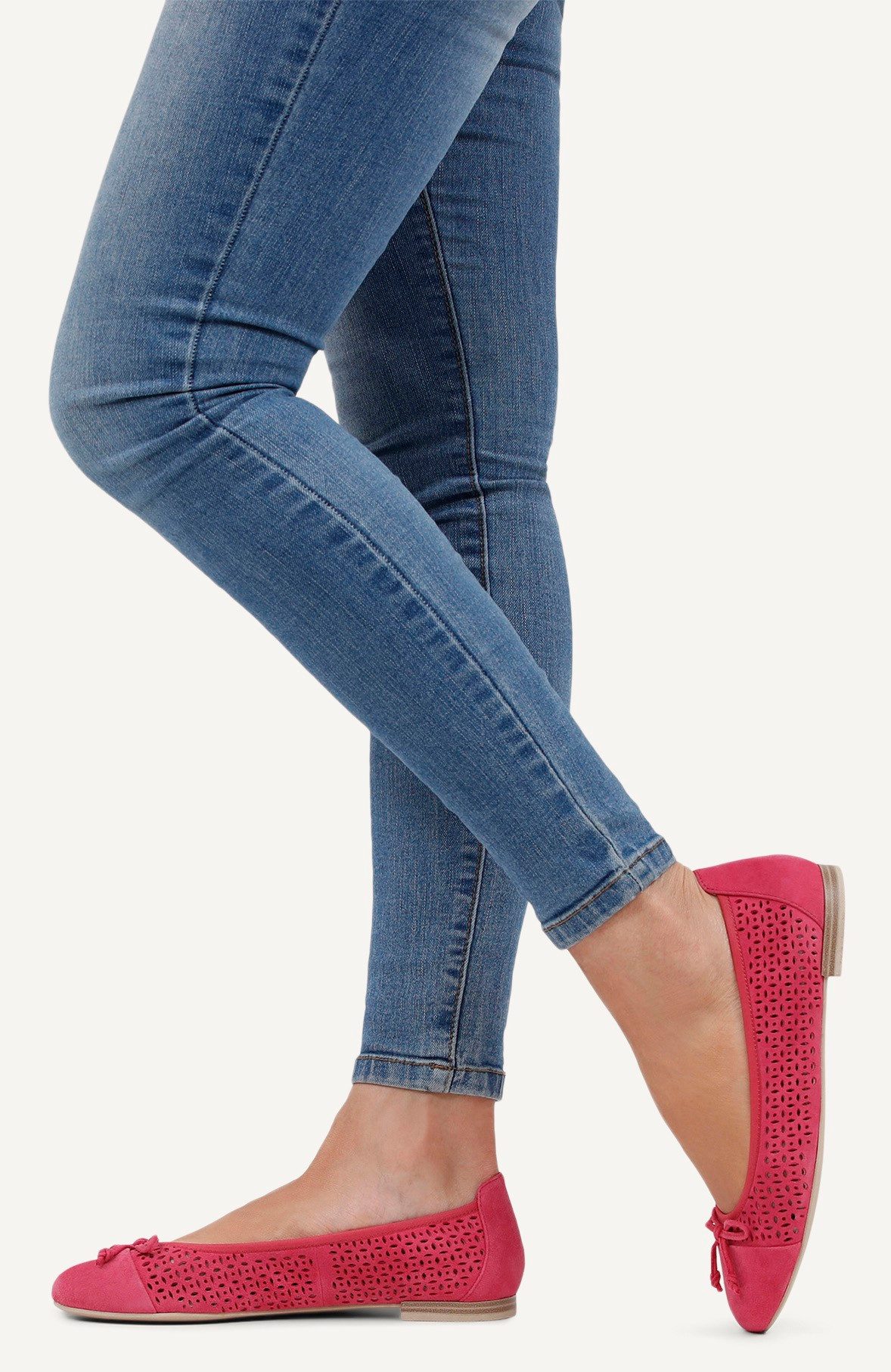 Caprice Ballerina's , blokhak, business schoen, comfortabele schoen met subtiele sierstrik