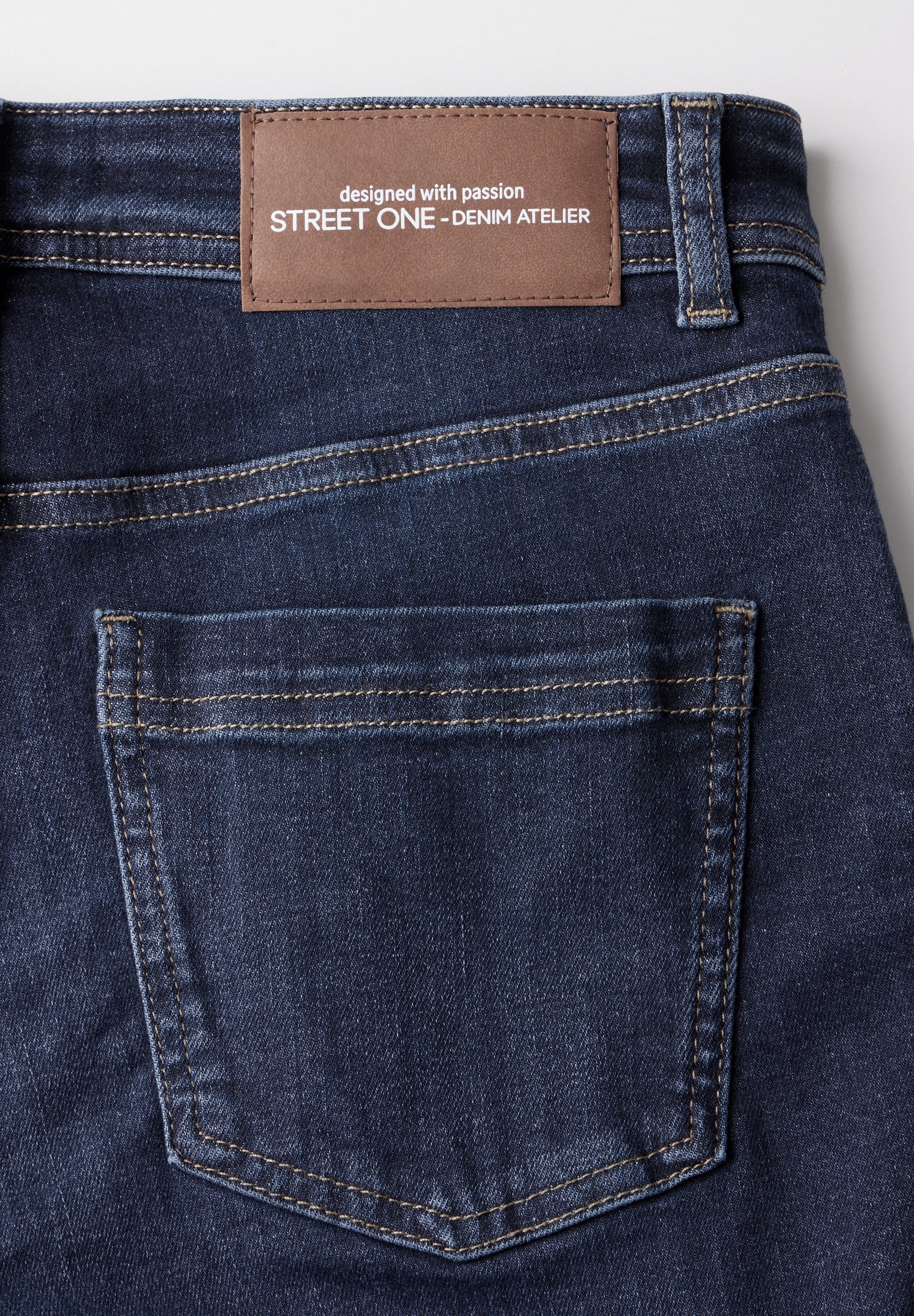 STREET ONE Bootcut jeans in slim fit