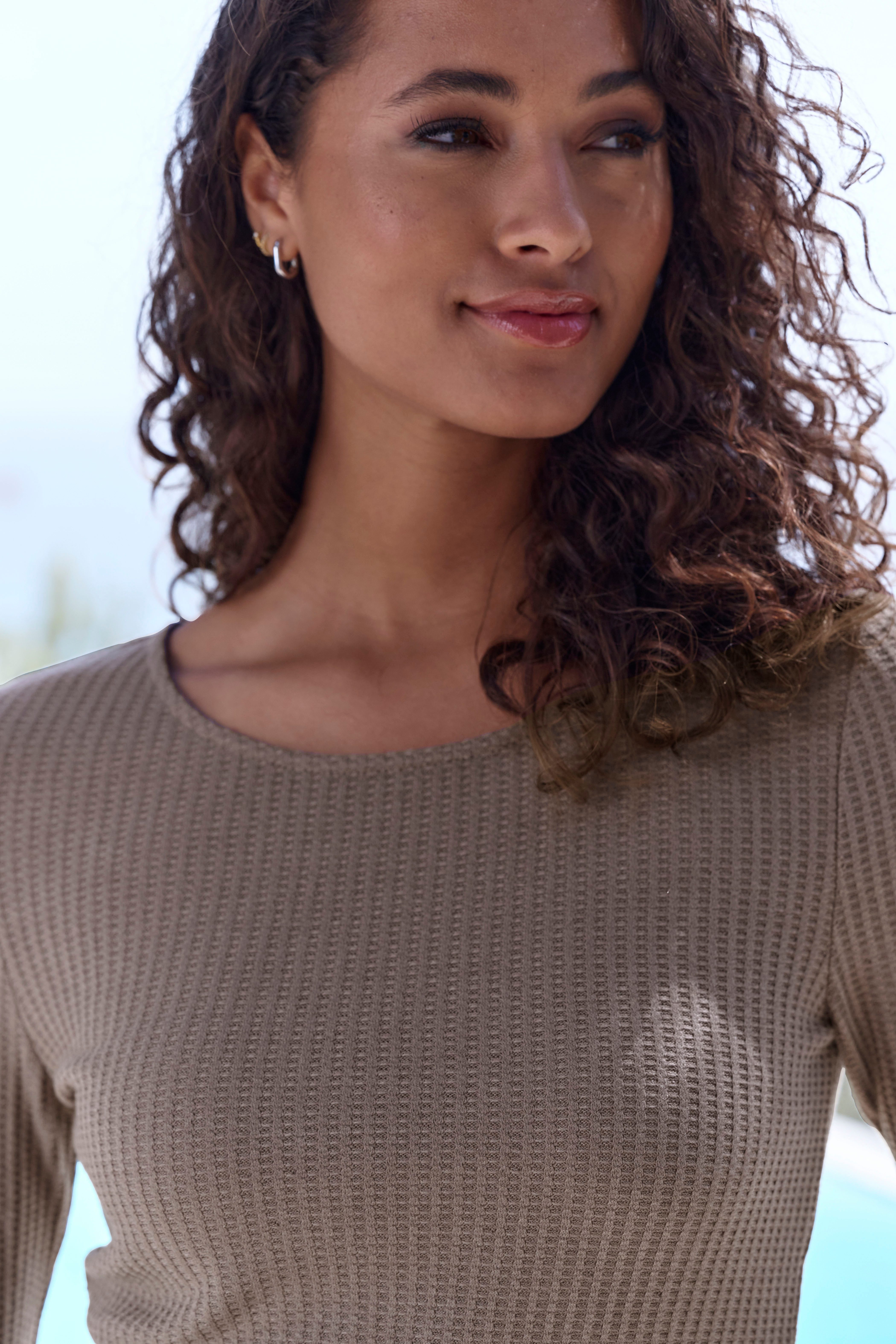 Lascana Shirt met lange mouwen In modieuze piqué-optiek van onderhoudsvriendelijke kwaliteit met viscose