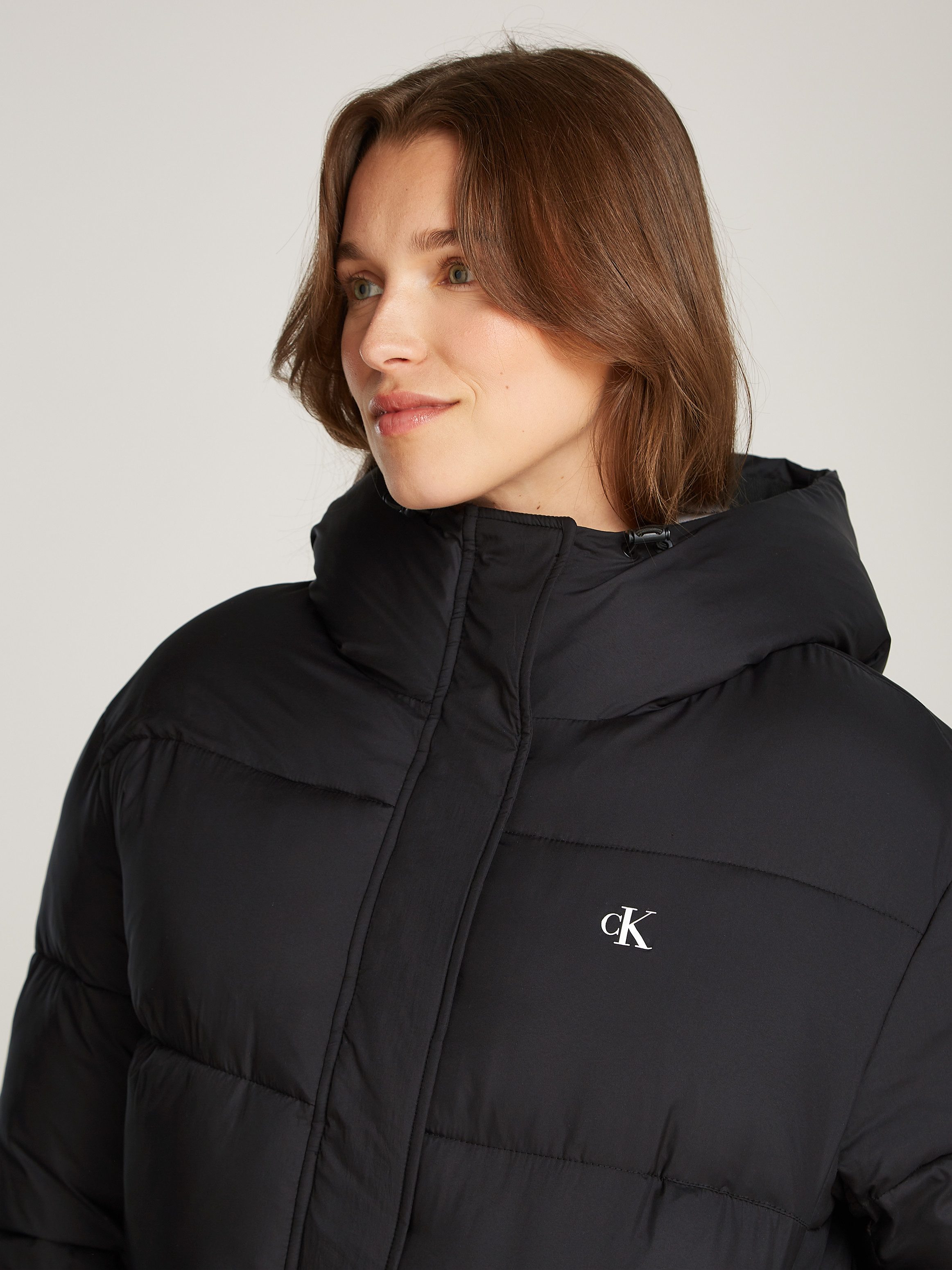 Calvin Klein Gewatteerde jas LOGO SHORT HOODED PUFFER