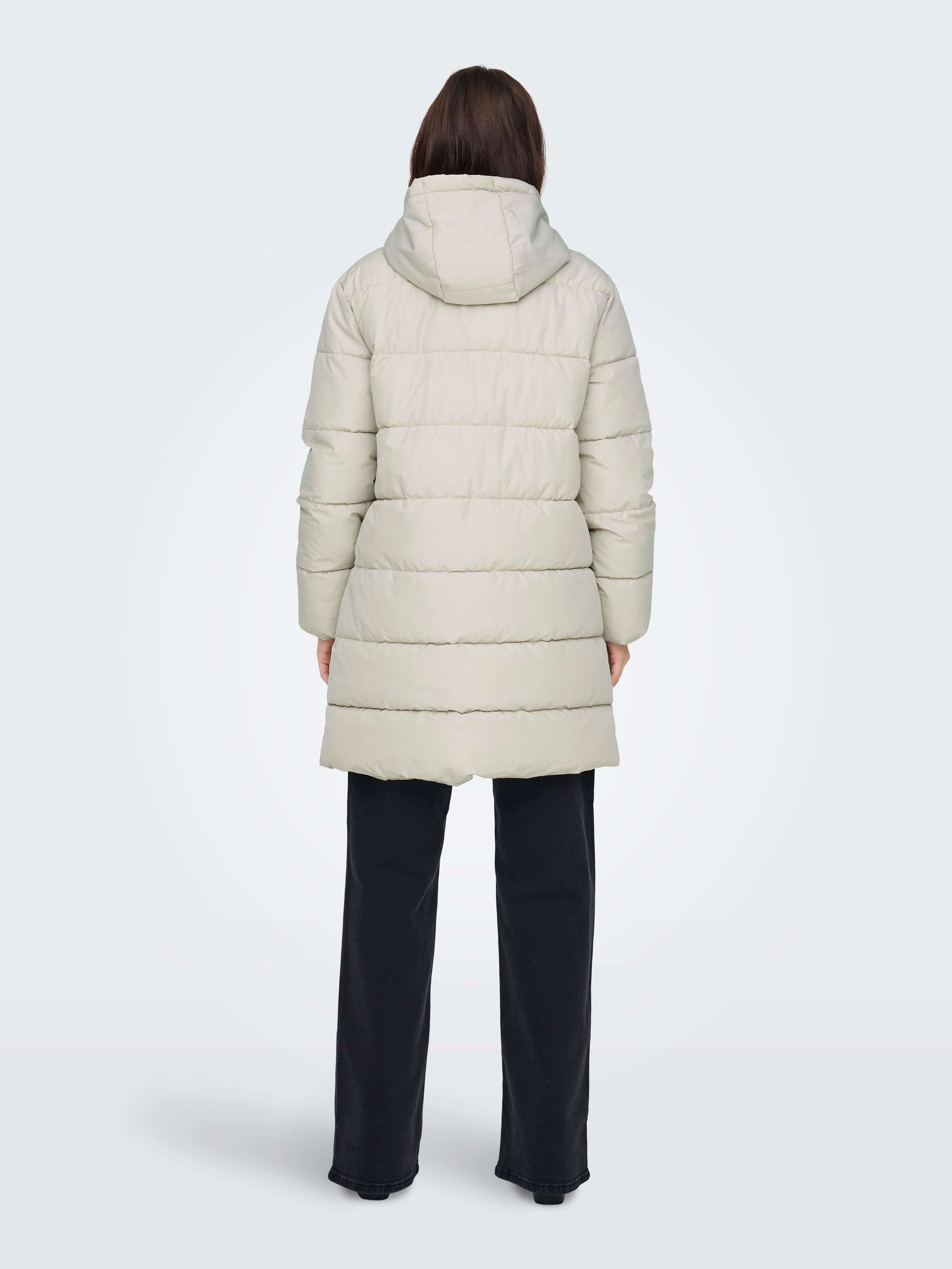 Only Gewatteerde jas ONLCLAIR PUFFER HOOD COAT OTW CC