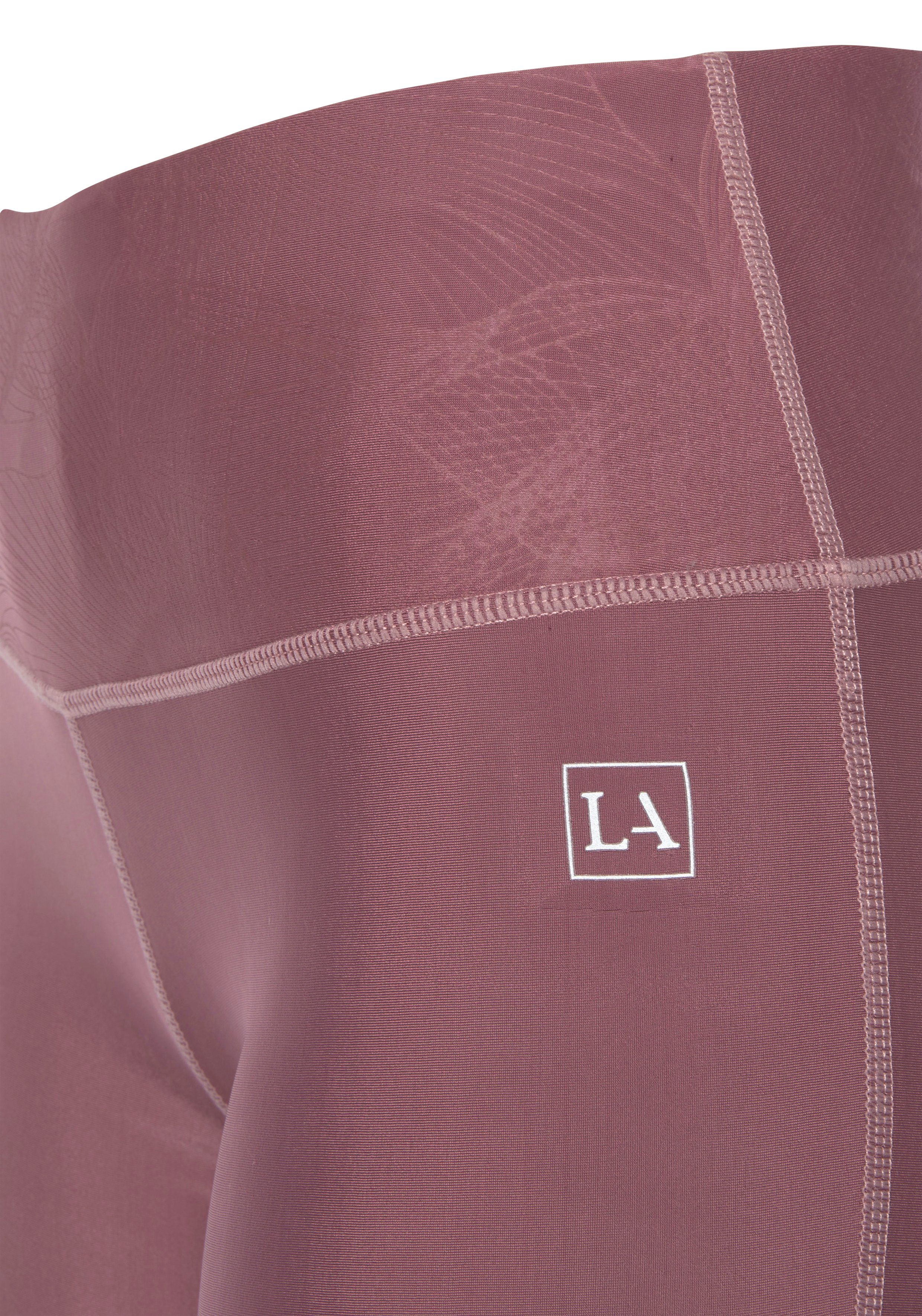 active by Lascana Functionele short met gedessineerde band