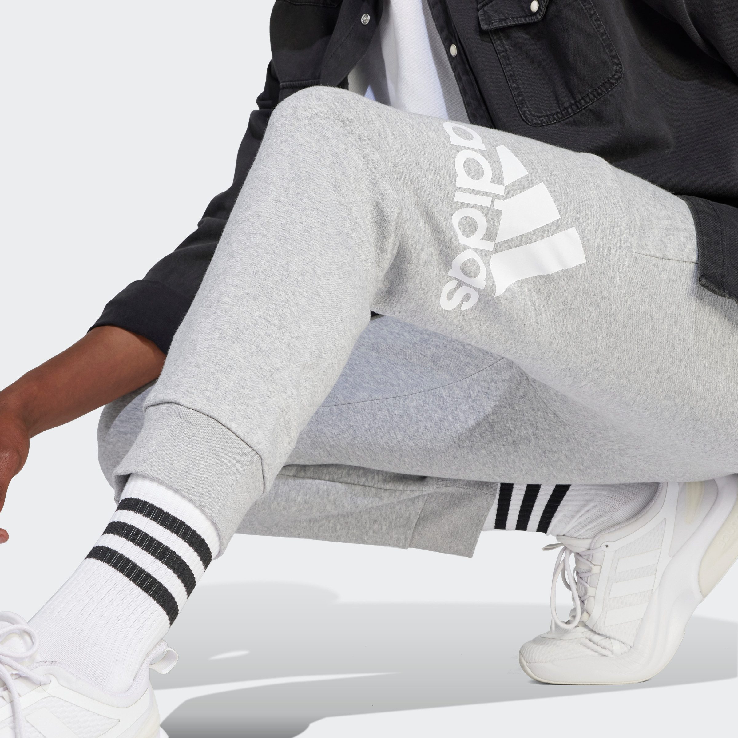 adidas Sportswear Sportbroek ESSENTIALS TAPERED CUFF BIG LOGO BROEK (1-delig)