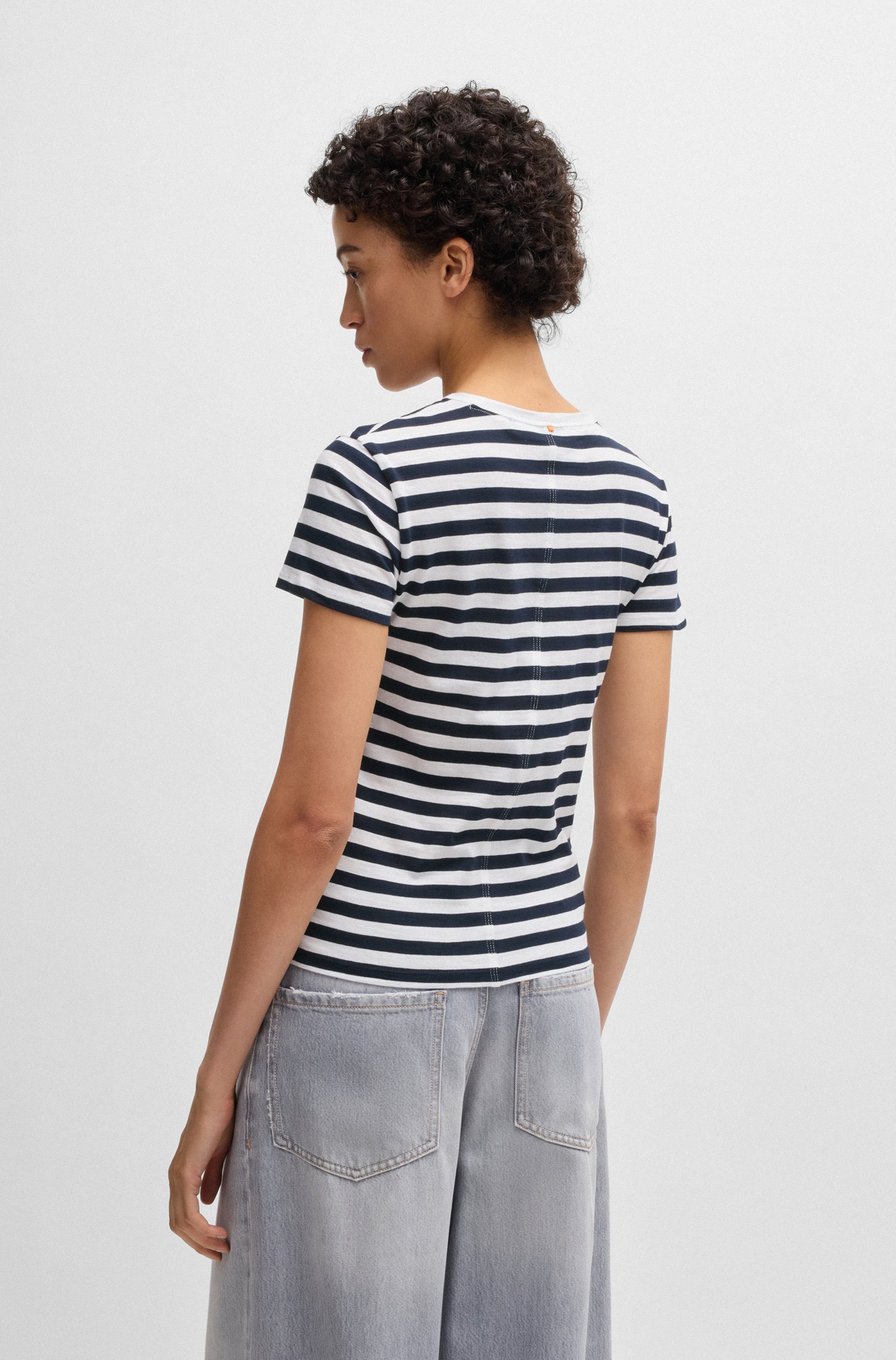 Boss Orange T-shirt Esla Striped Premium Damesmode Premium damesmode, in gestreept ontwerp