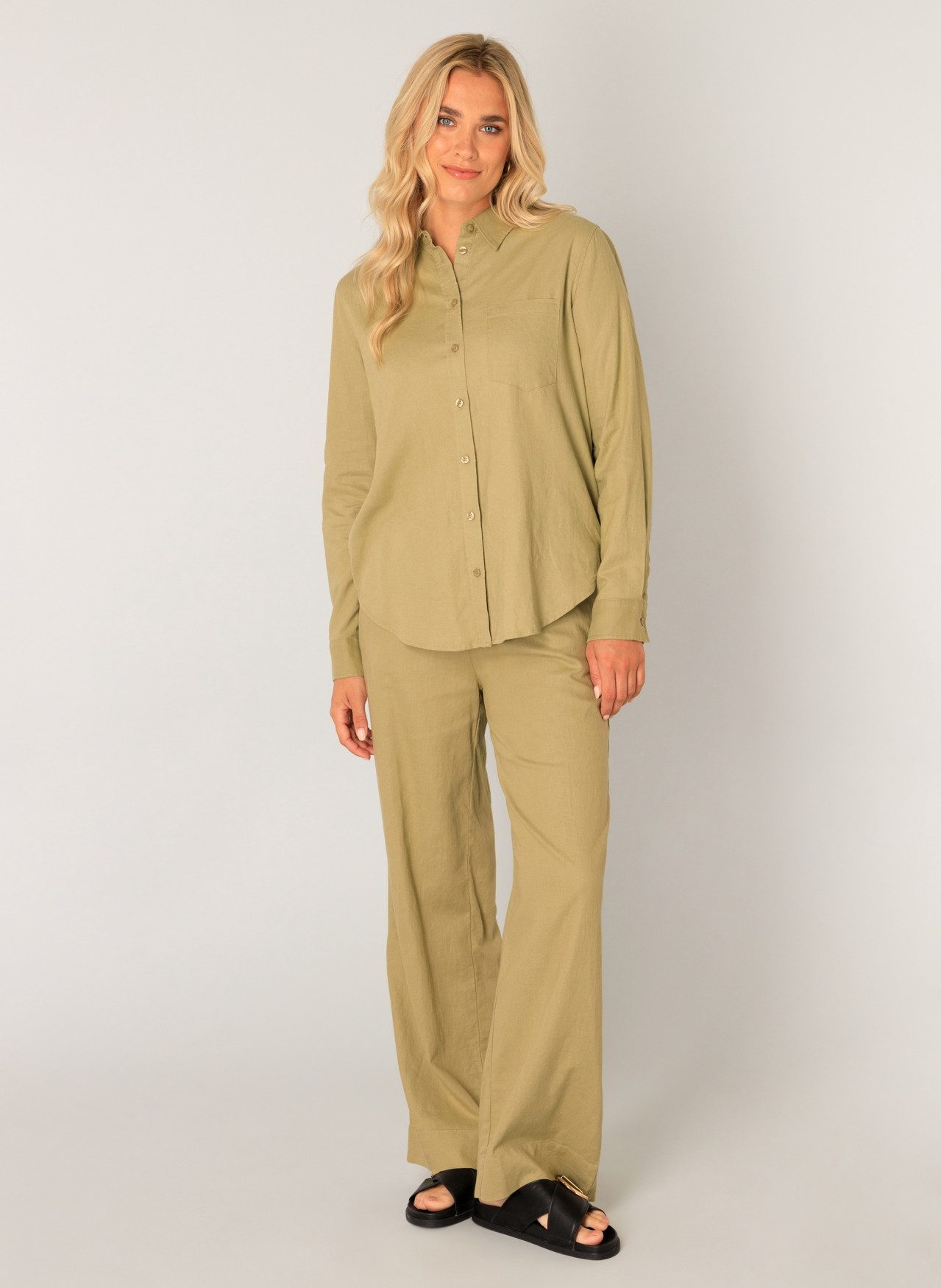 Base Level Overhemdblouse YAEL