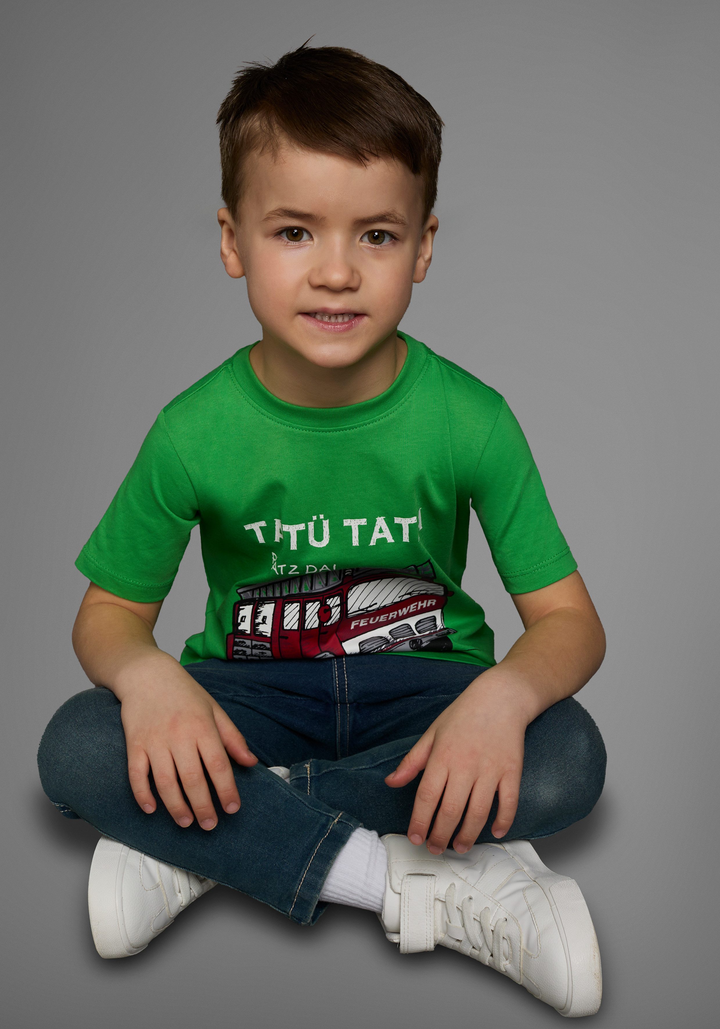 KIDSWORLD T-shirt Brandweer-print: PLAATS DA Korte mouwen, basic gesneden, met coole statements