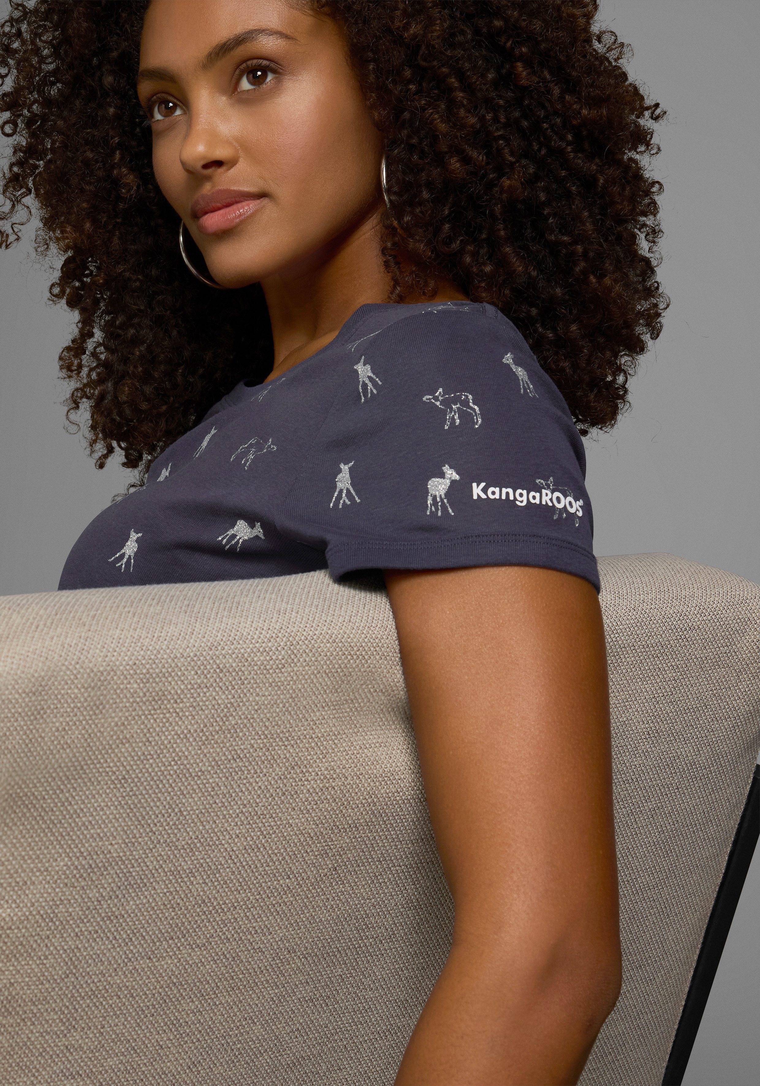 KangaROOS T-shirt korte mouwen, zeer figuurvolgend en heupbedekkend