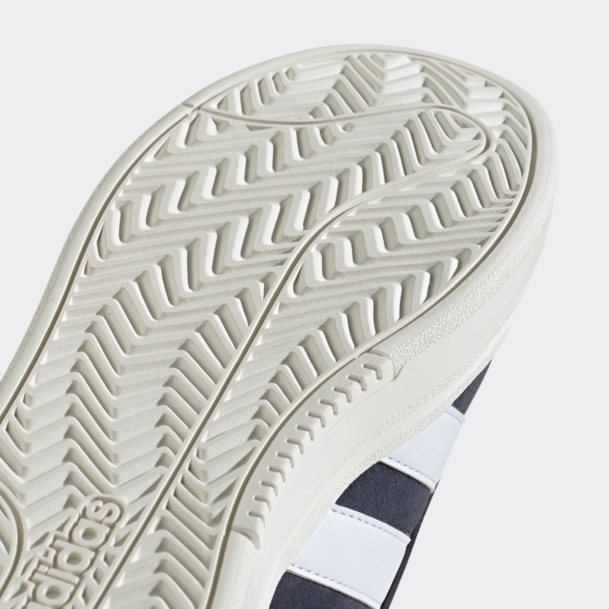 adidas Sportswear Sneakers GRAND COURT ALPHA Design geïnspireerd door de adidas Campus 00