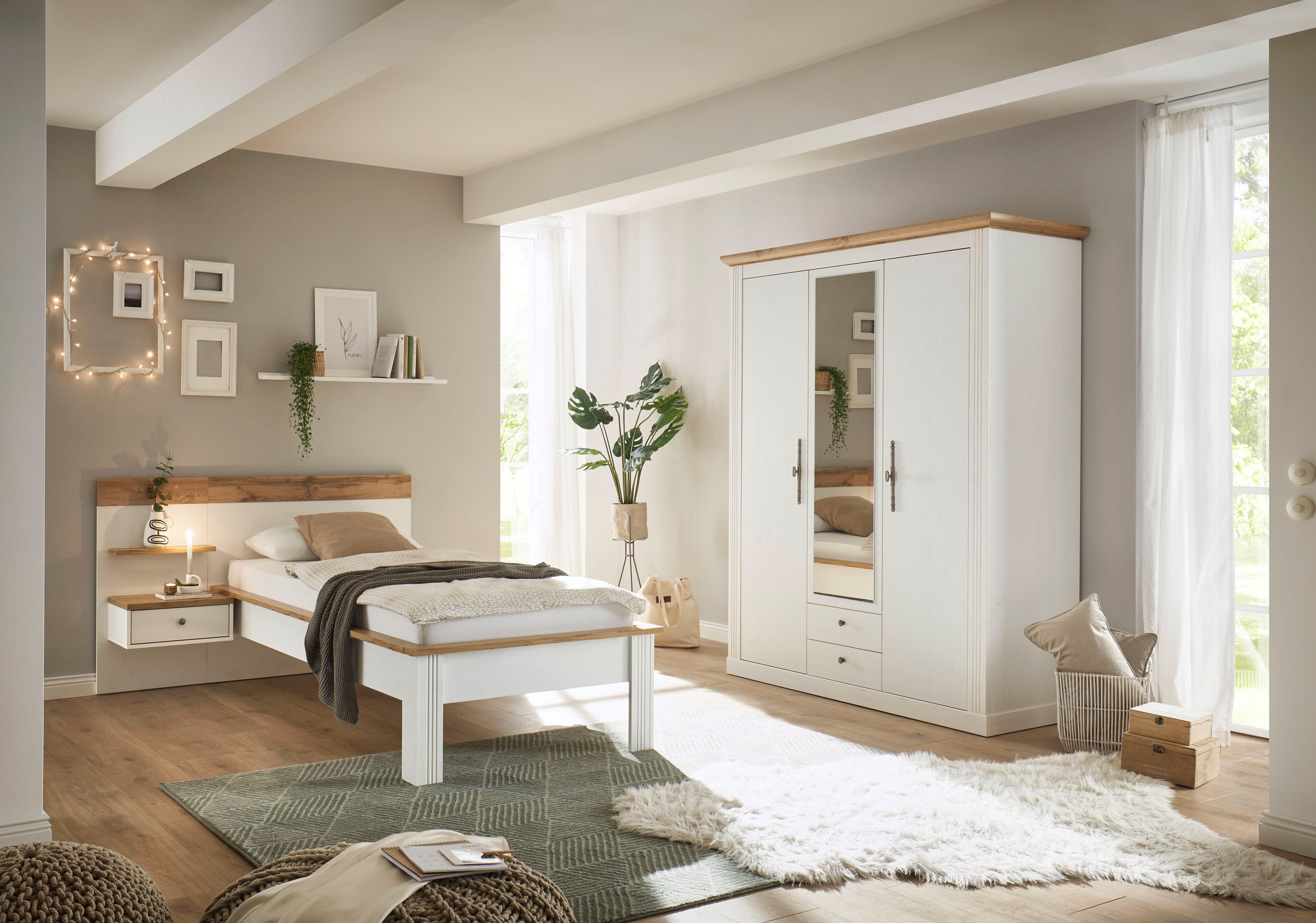 Home affaire Slaapkamerserie Westminster bevat 1 bed, kledingkast 3-deurs en 1 wandpaneel