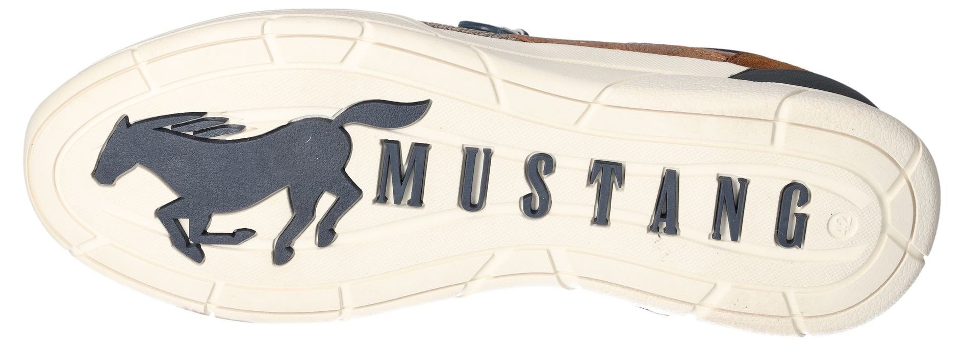 Mustang Shoes Slip-on sneakers met mustang merketiket, vrijetijdsschoen, lage schoen, instapschoen