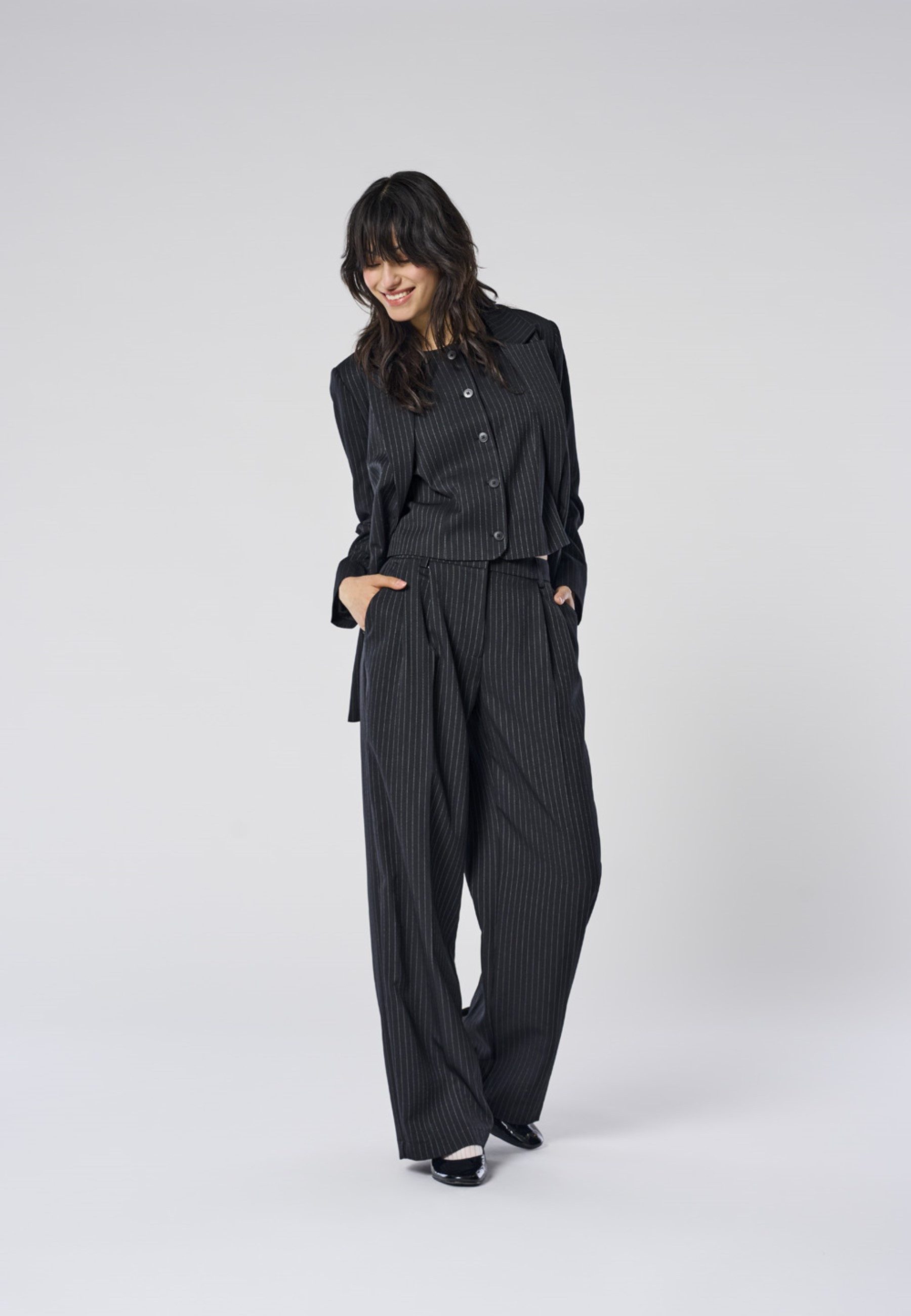 Only Pantalon ONLREINA HW PLEAT STR PINS PANT TLR NOOS