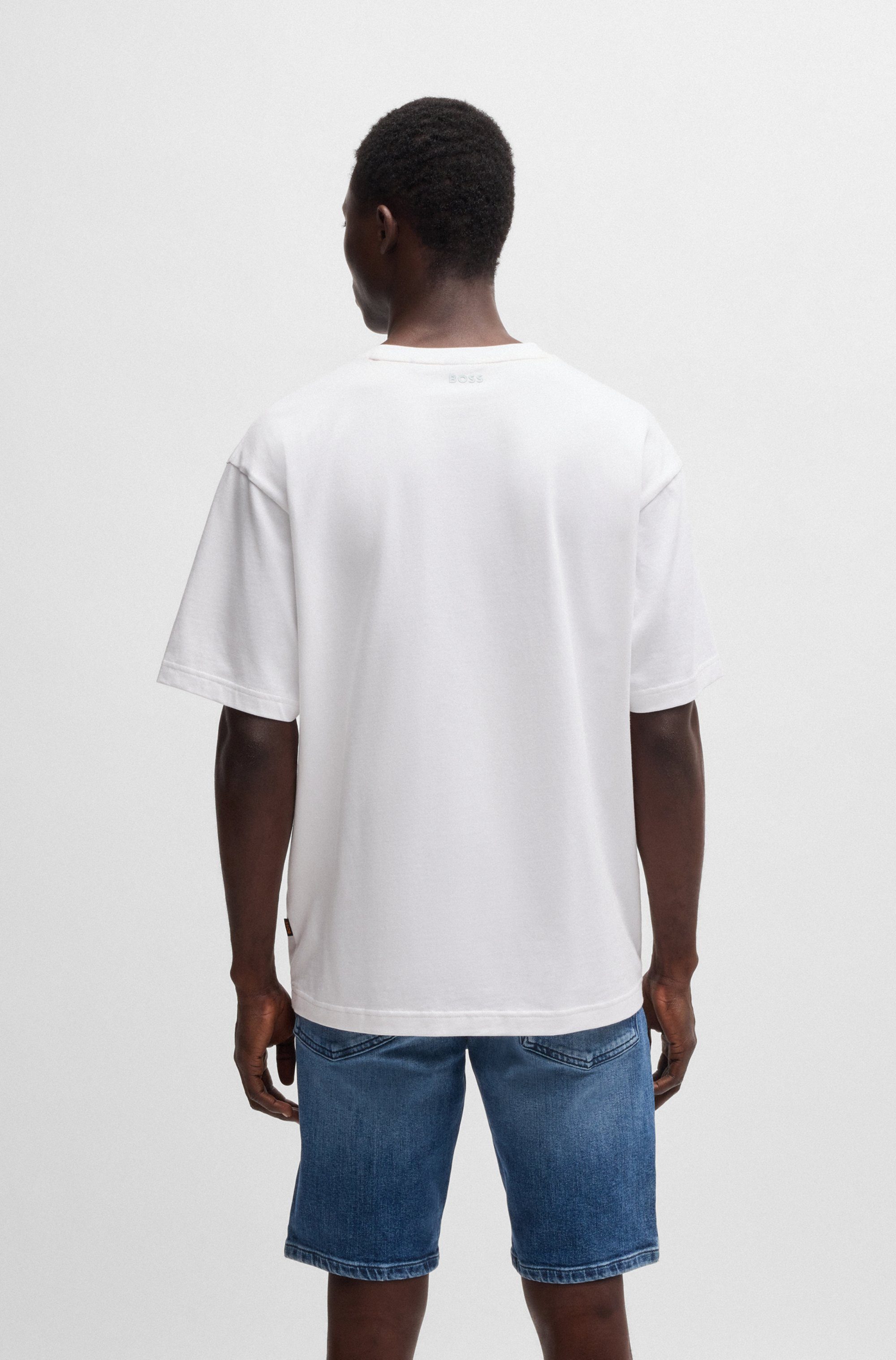 Boss Orange T-shirt Te fishpatch met opgestikt logo