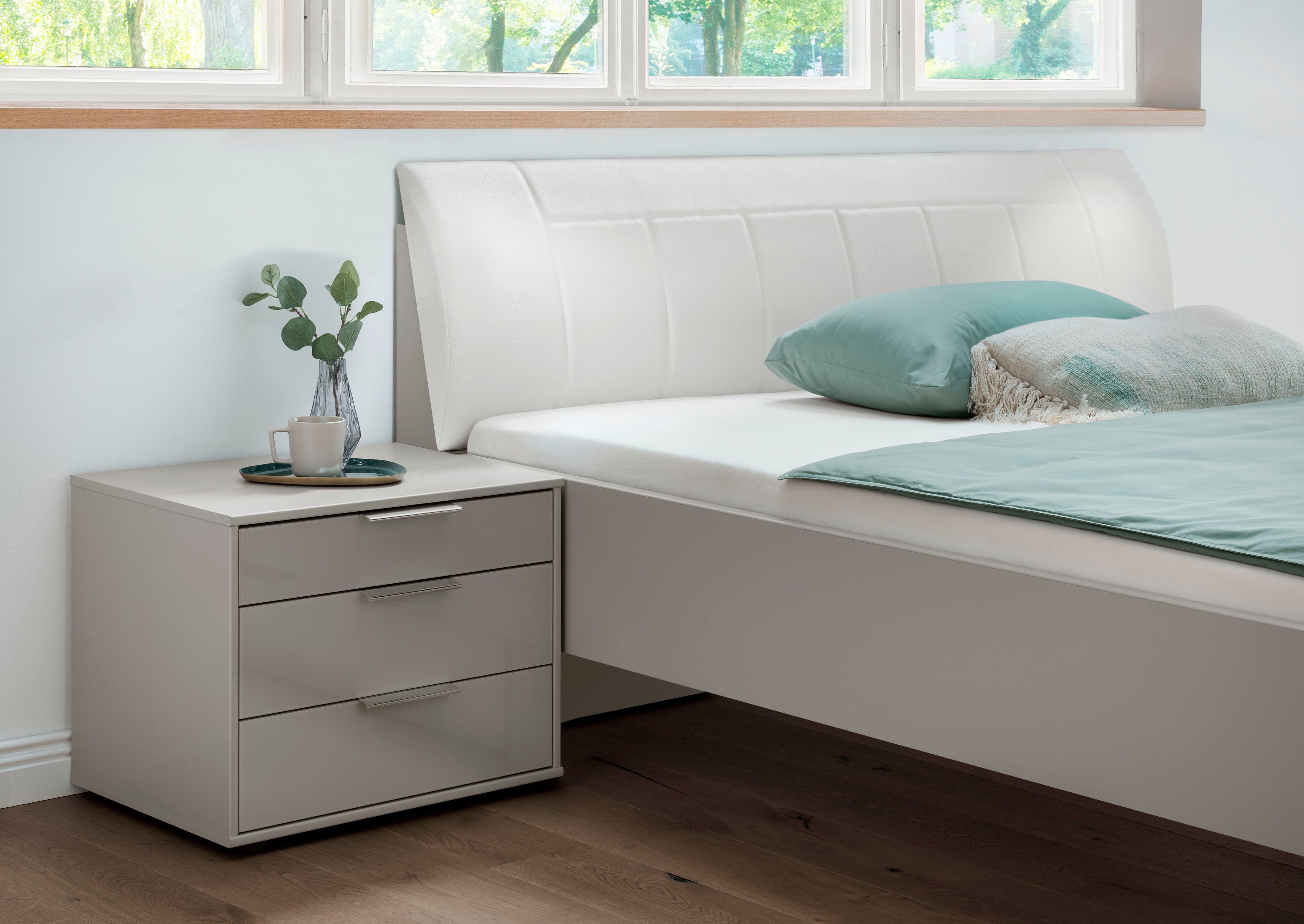 WIEMANN Futonbed Monaco, Bedframe, Bedframe, comfortabel gestoffeerd hoofdbord