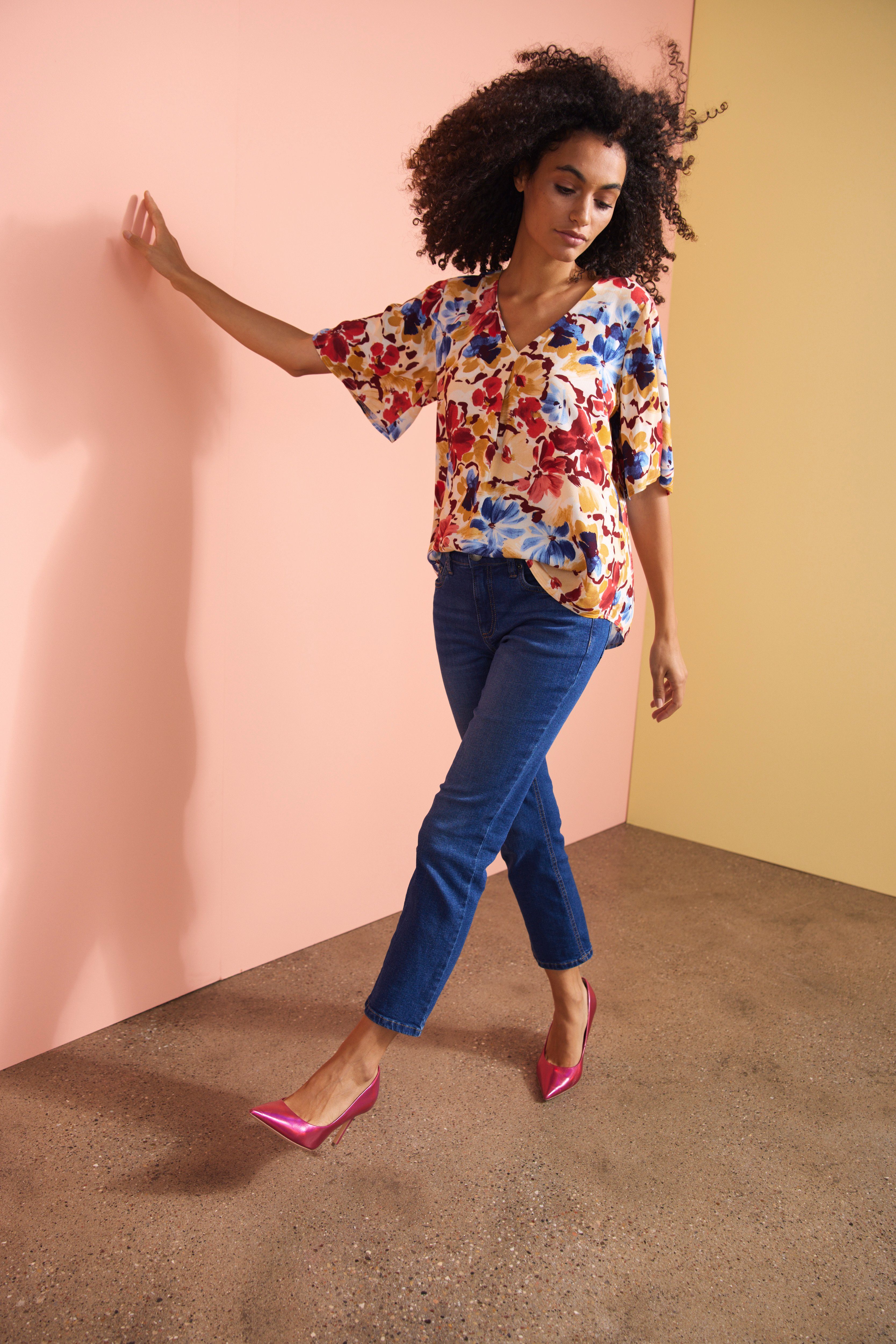 Aniston CASUAL Bootcut jeans in trendy 7/8-lengte