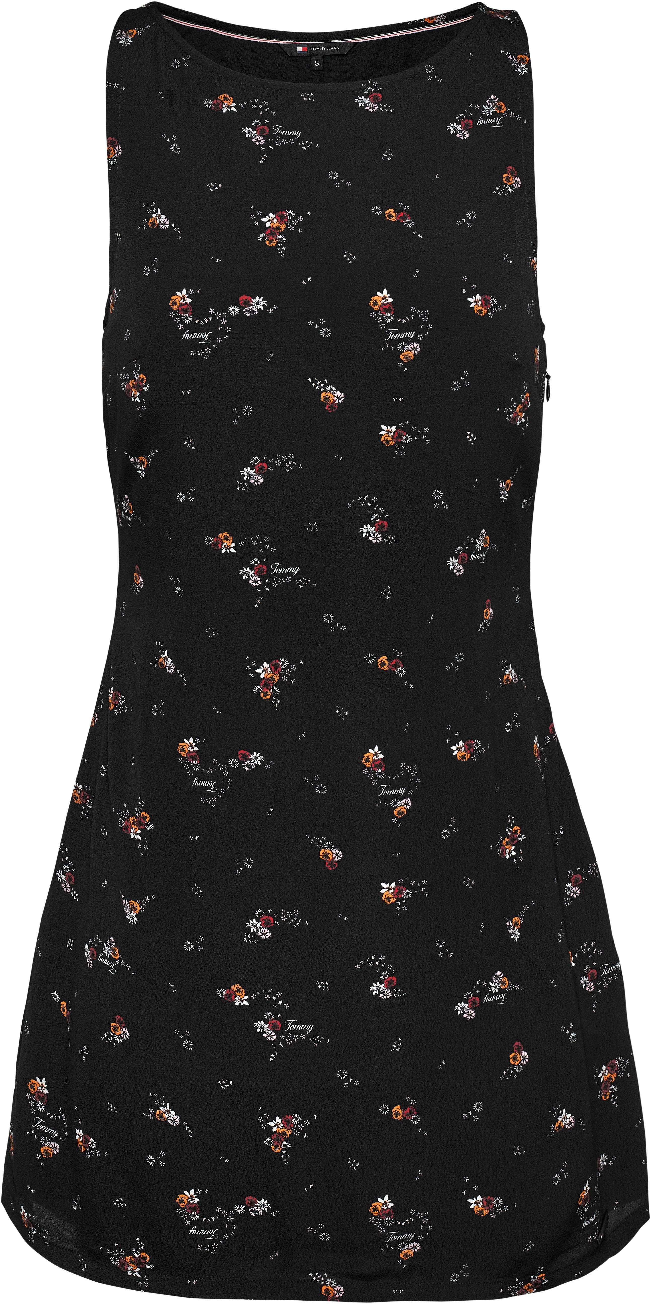 TOMMY JEANS Blousejurk TJW BLACK FLORAL RACER DRESS met bloemenprint modieuze racer vorm