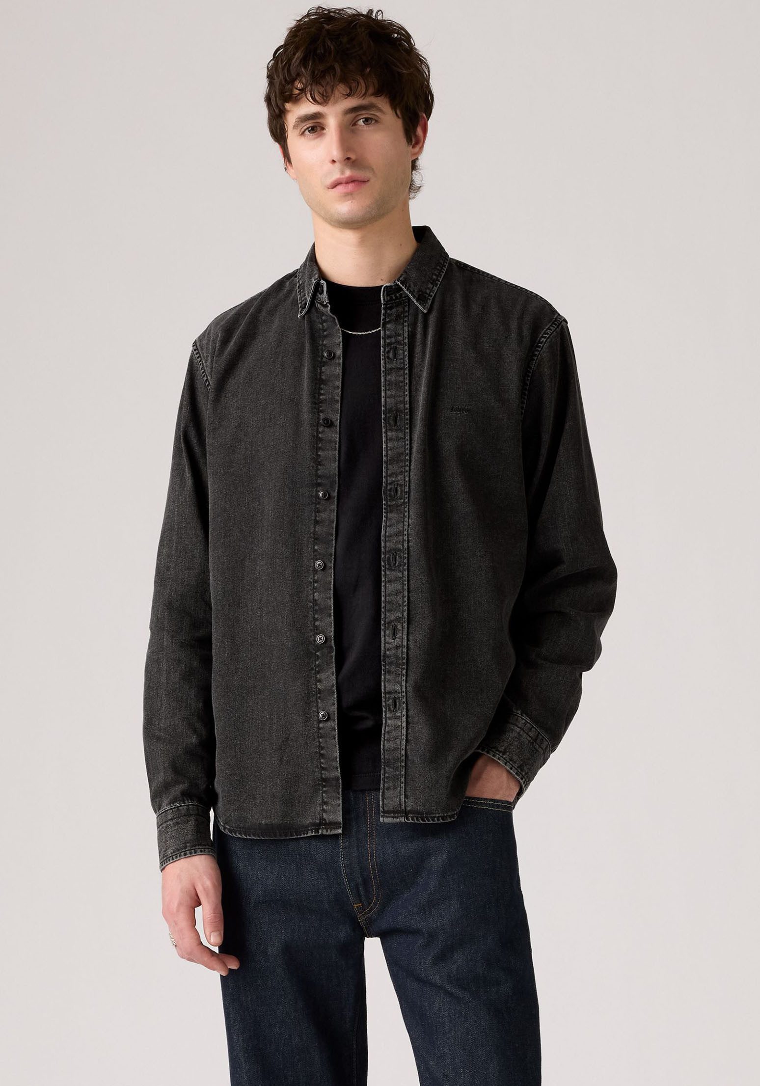 Levi's® Overhemd met lange mouwen AUTHENTIC BUTTON DOWN met ton-in-ton logo-borduursel op de borst