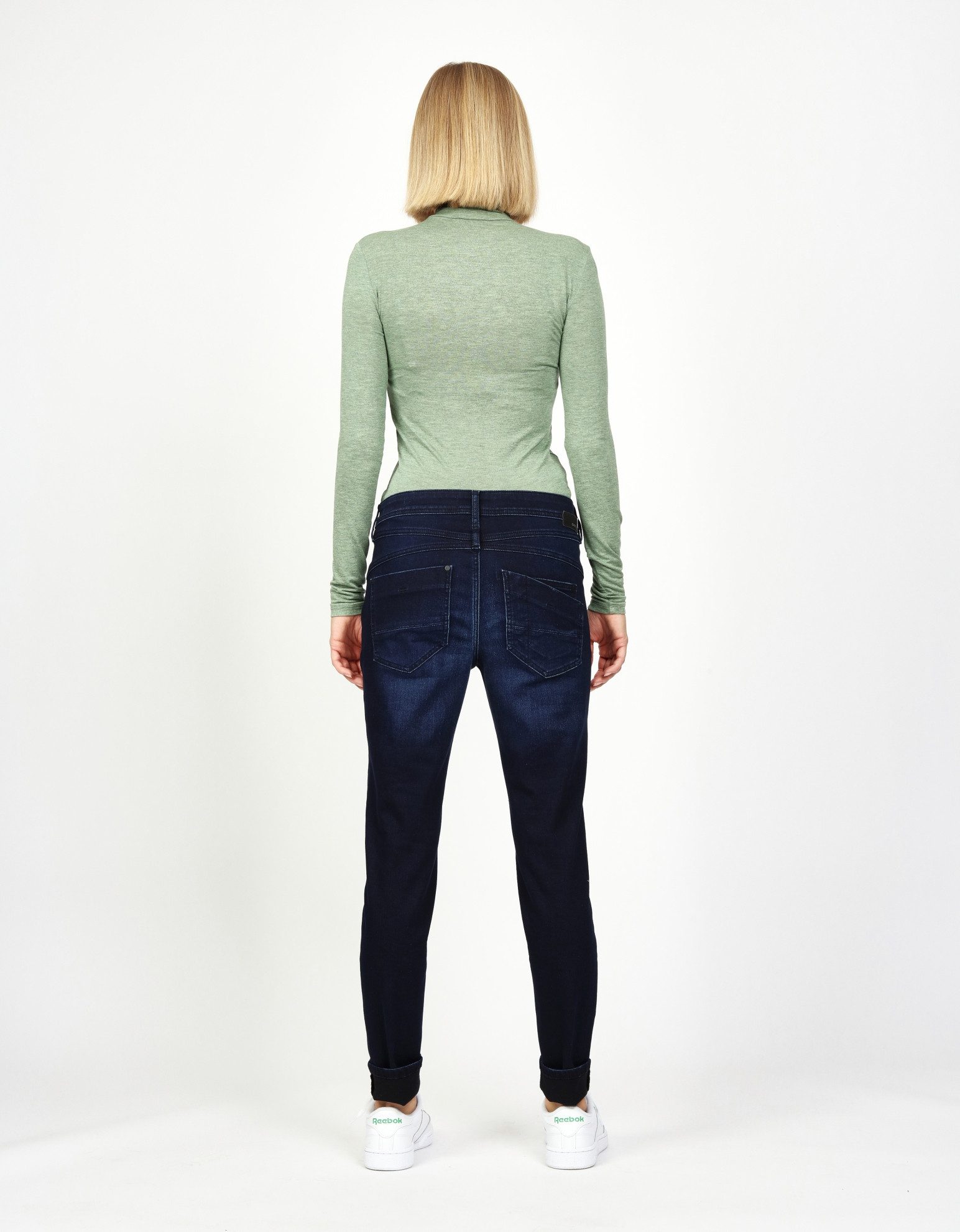 GANG 5-pocket jeans 94AMELIE van sweatdenim met schuine diep zittende achterzakken