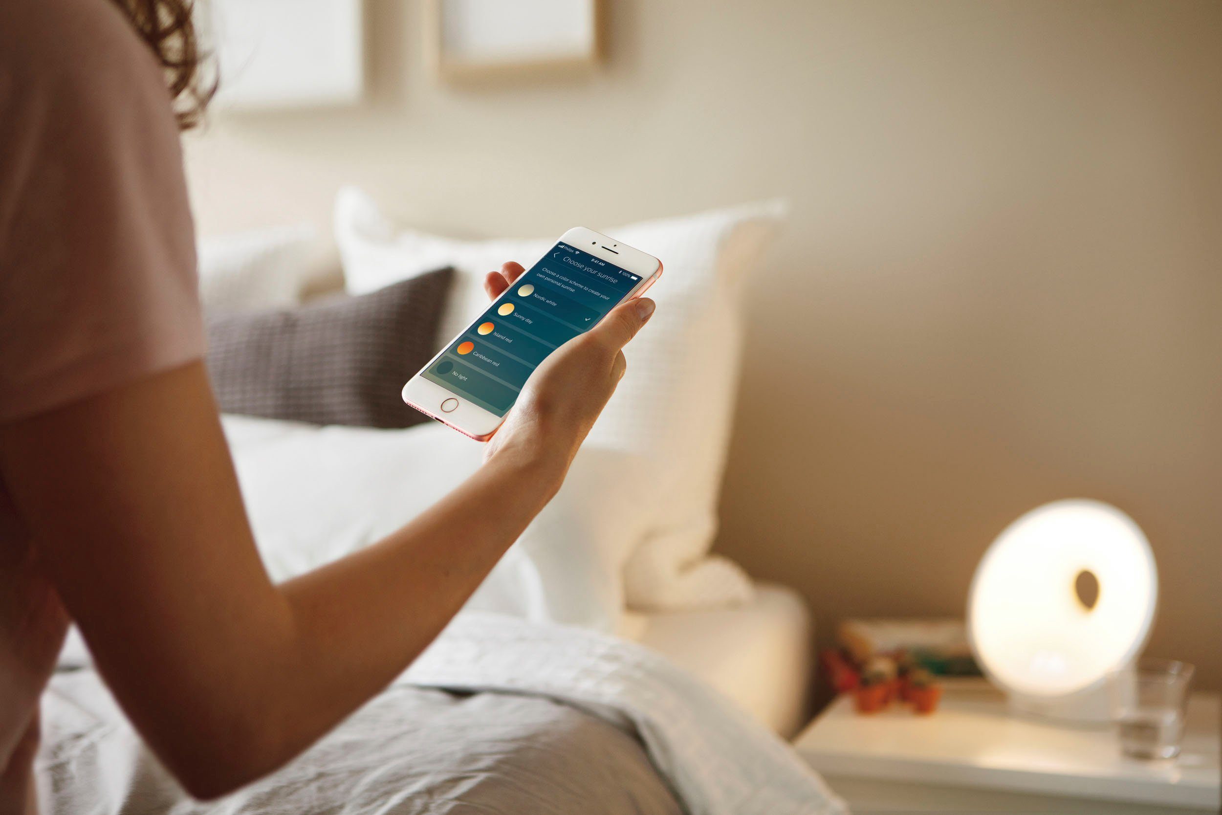 Philips Daglichtwekker SmartSleep HF3672/01 met 8 natuurlijke alarmgeluiden, fm-radio en 25 lichtinstellingen