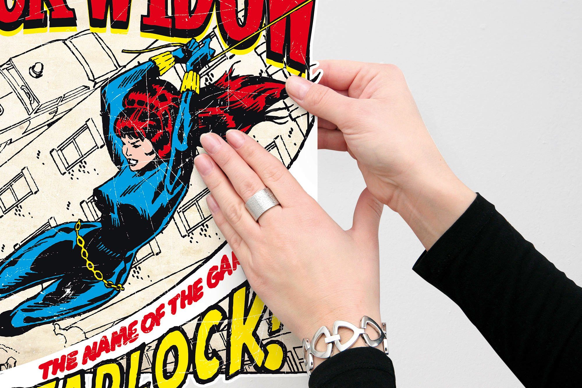 Komar Wandfolie Black Widow Comic Classic - afm. 50 x 70 cm (1 stuk)