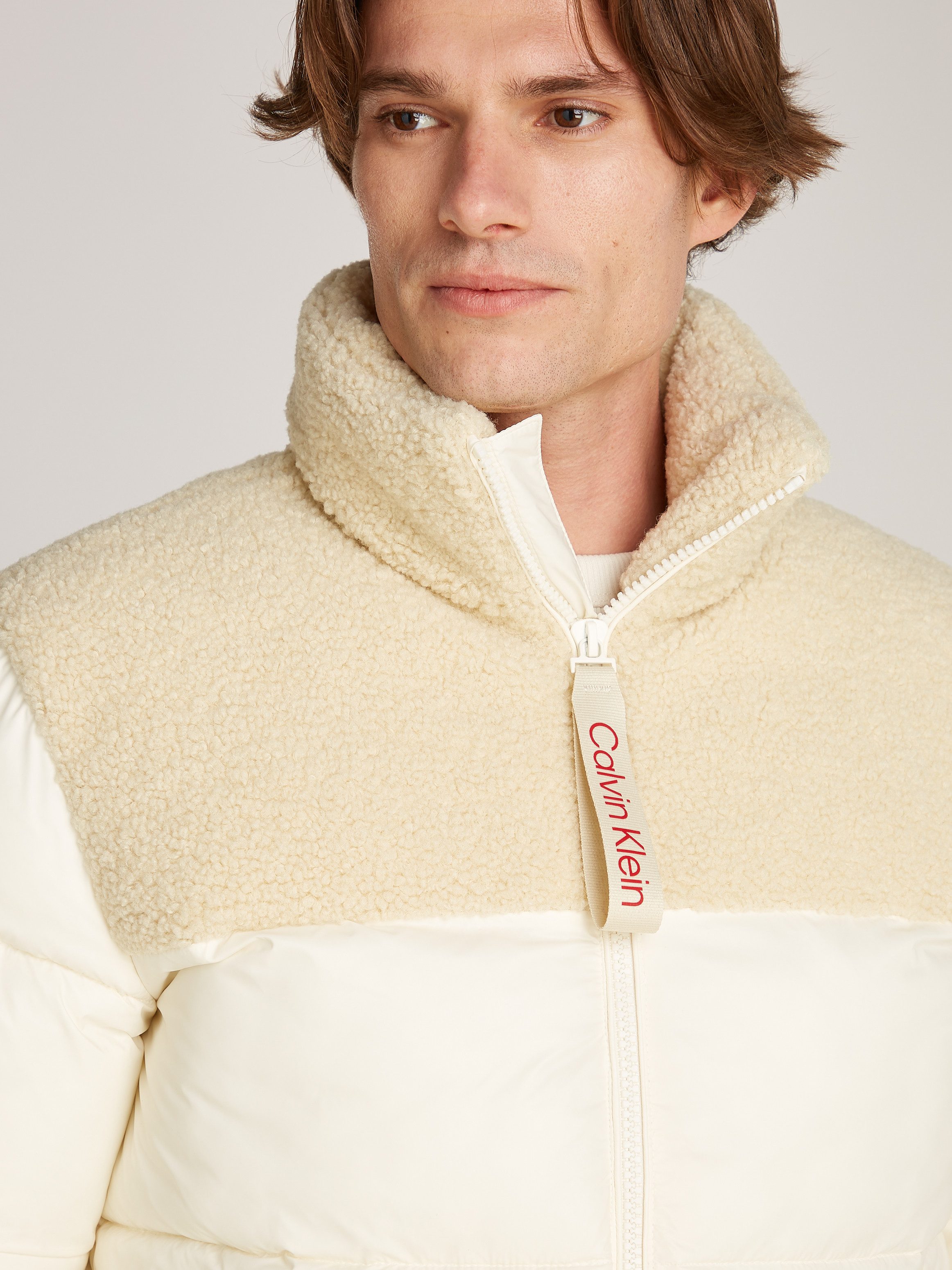 Calvin Klein Outdoorjack SHERPA PUFFER JACKET met een logo-opschrift