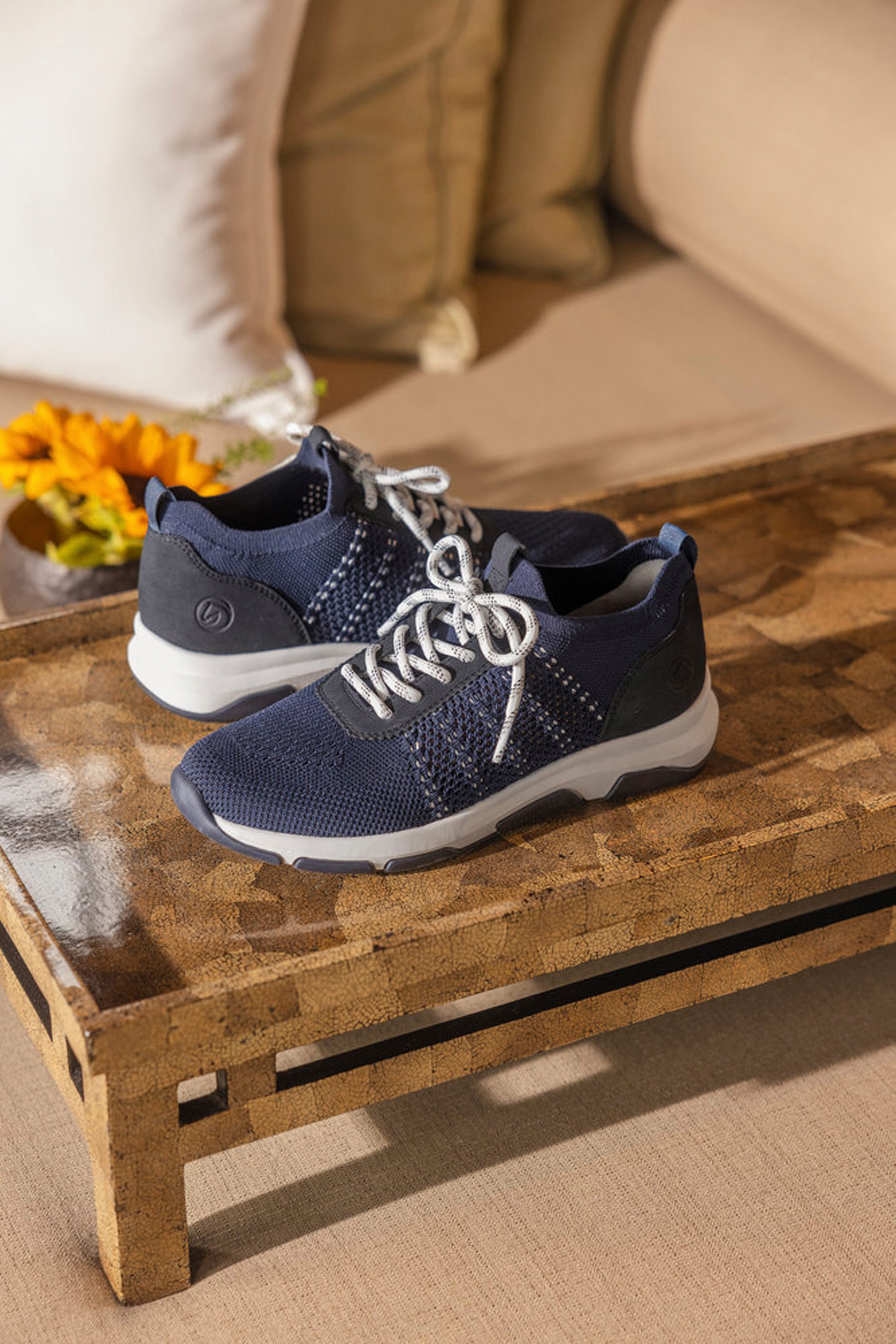 Remonte Slip-on sneakers , vrijetijdsschoen, lage schoen, slipper, instapschoen met aantrek-lussen