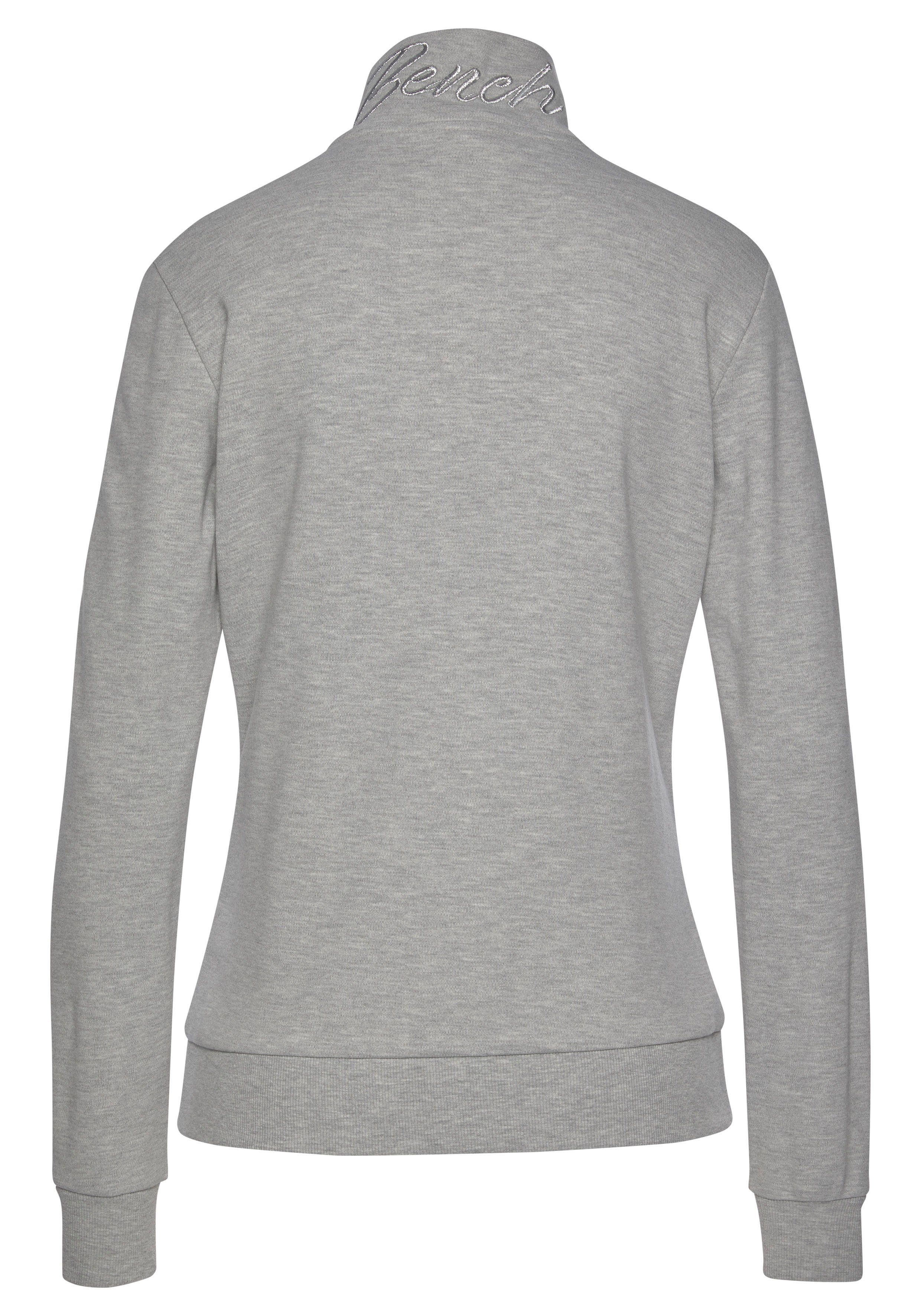 Bench. Loungewear Sweatvest met glanzende logo-borduurwerk op de staande kraag, loungepak