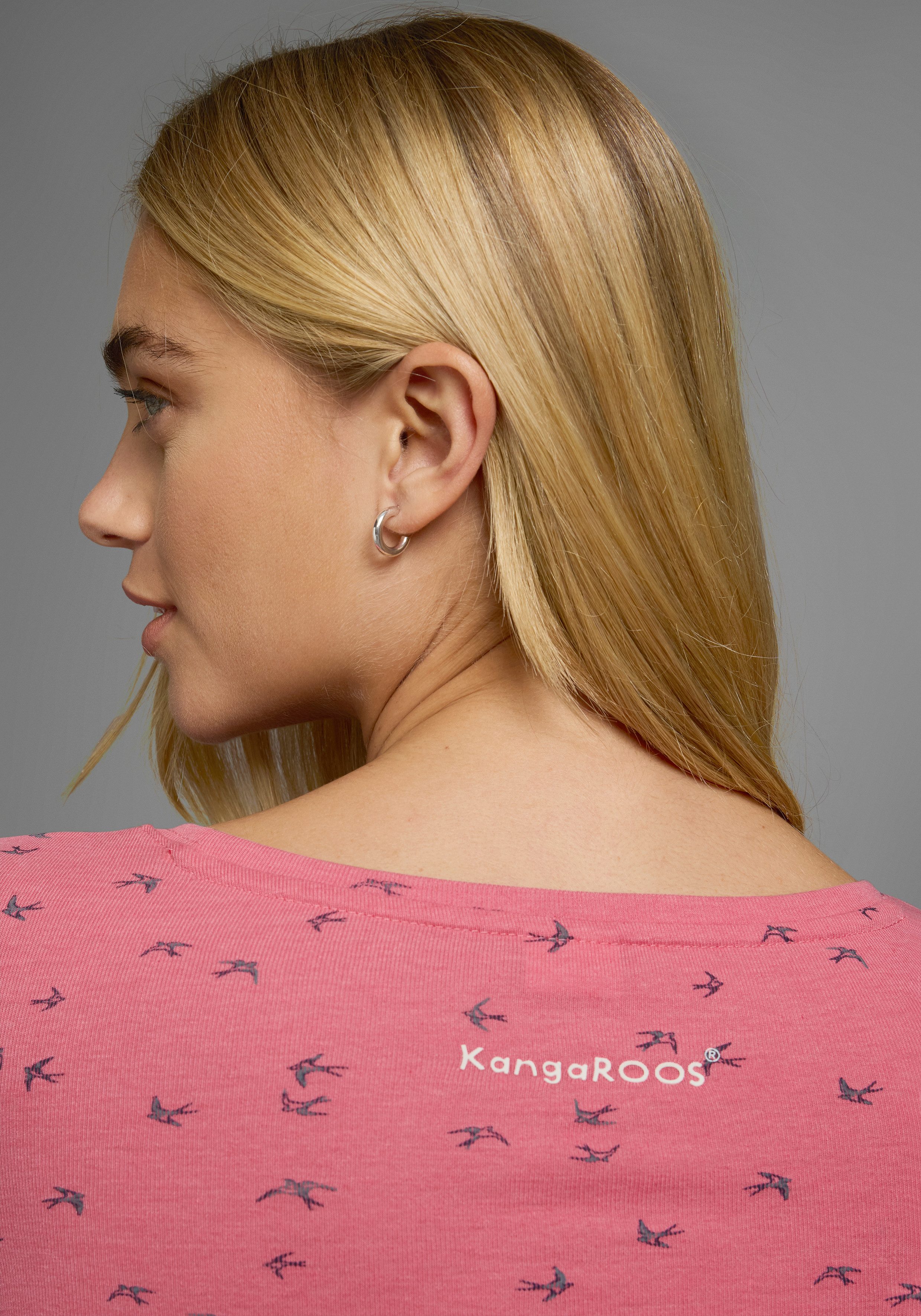 KangaROOS Shirt met lange mouwen oprolbare mouwen, zeer figuurvolgend, van elastische ribstof
