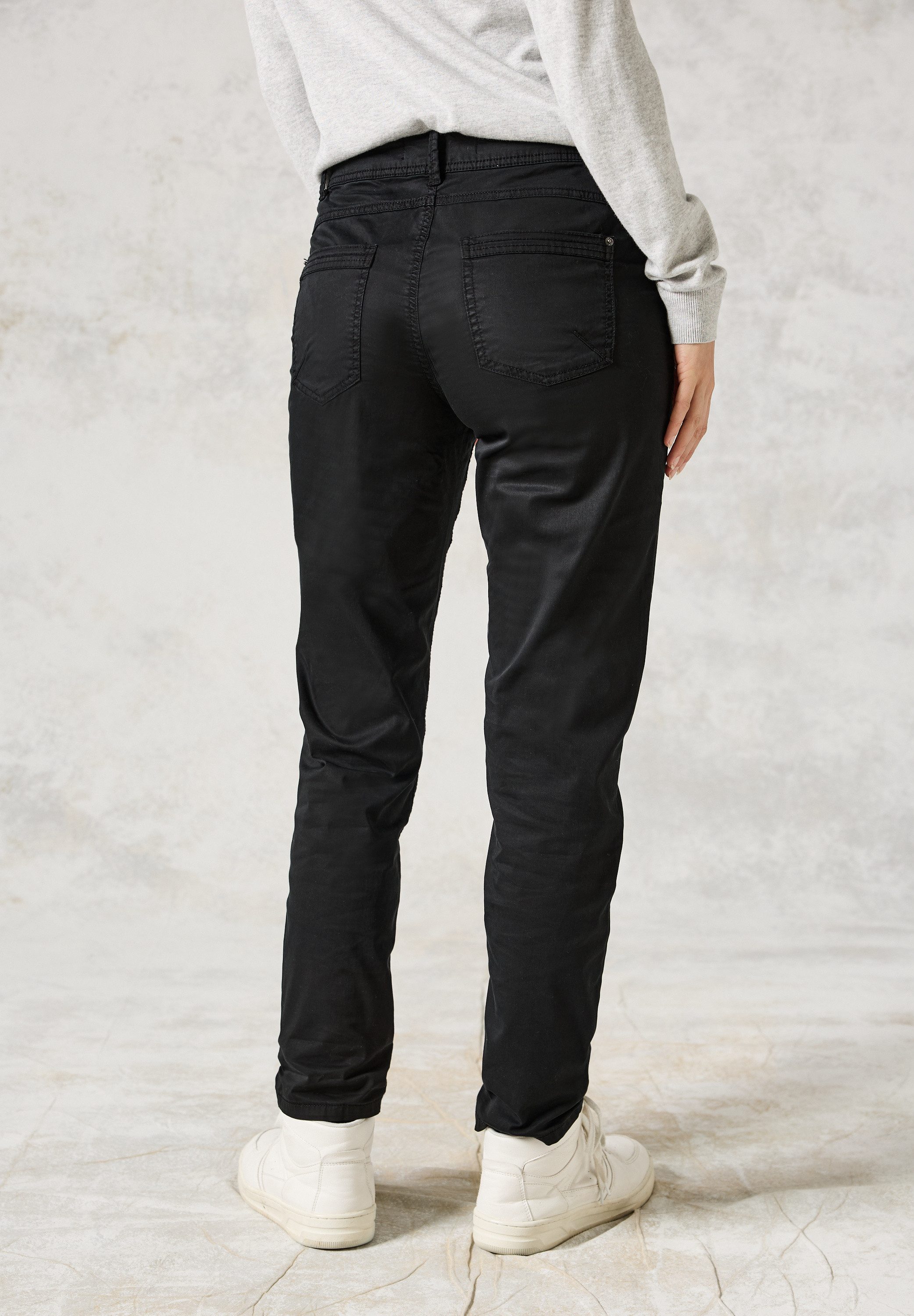 Cecil Chino Stijl Scarlett