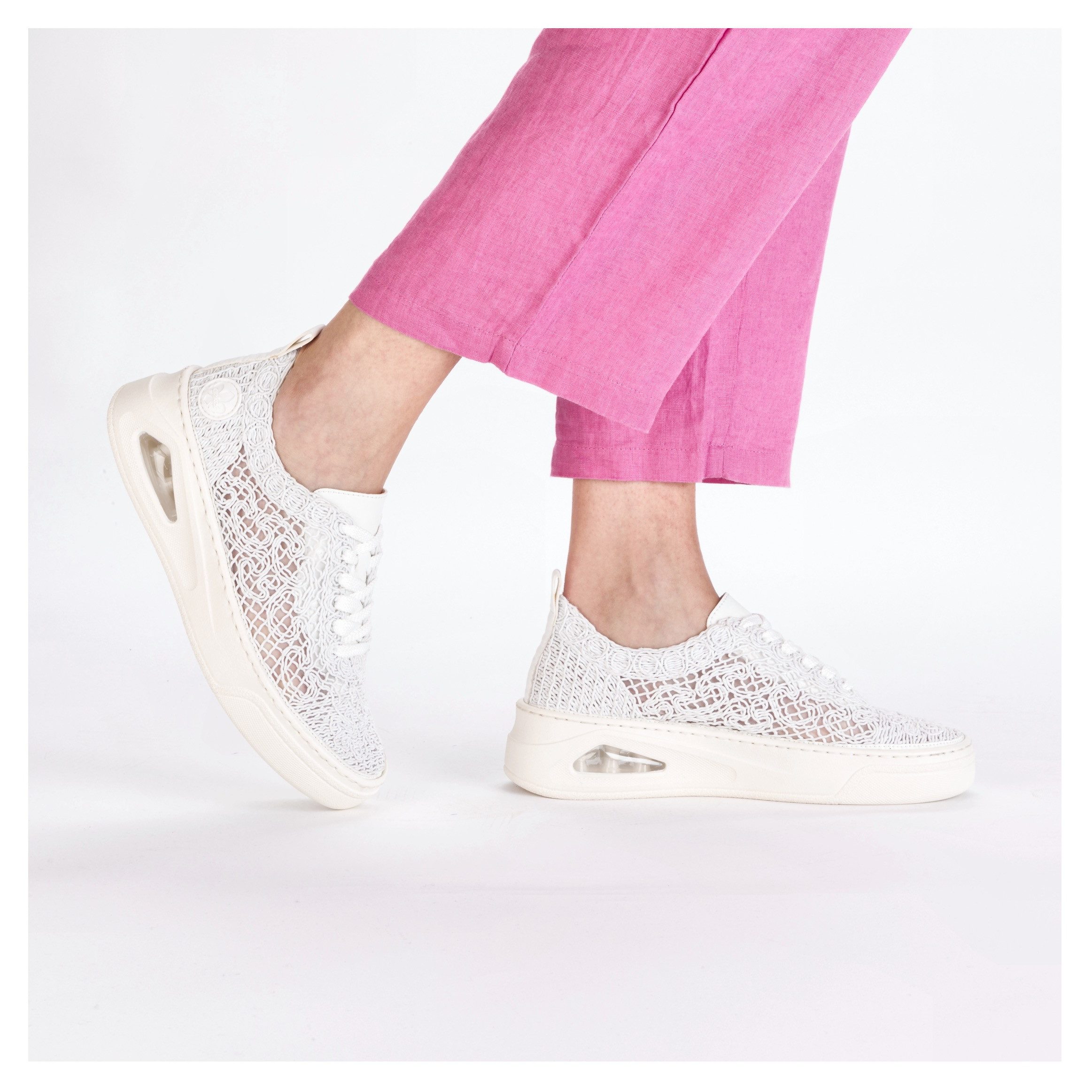 Rieker Plateausneakers , veterschoen, lage schoen in zomerse macramé-look