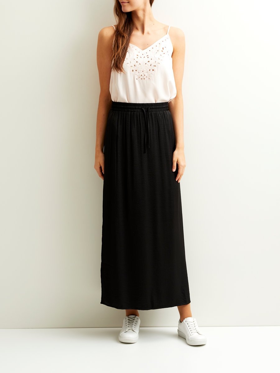 lange zwarte maxi rok lange zwarte maxi rok