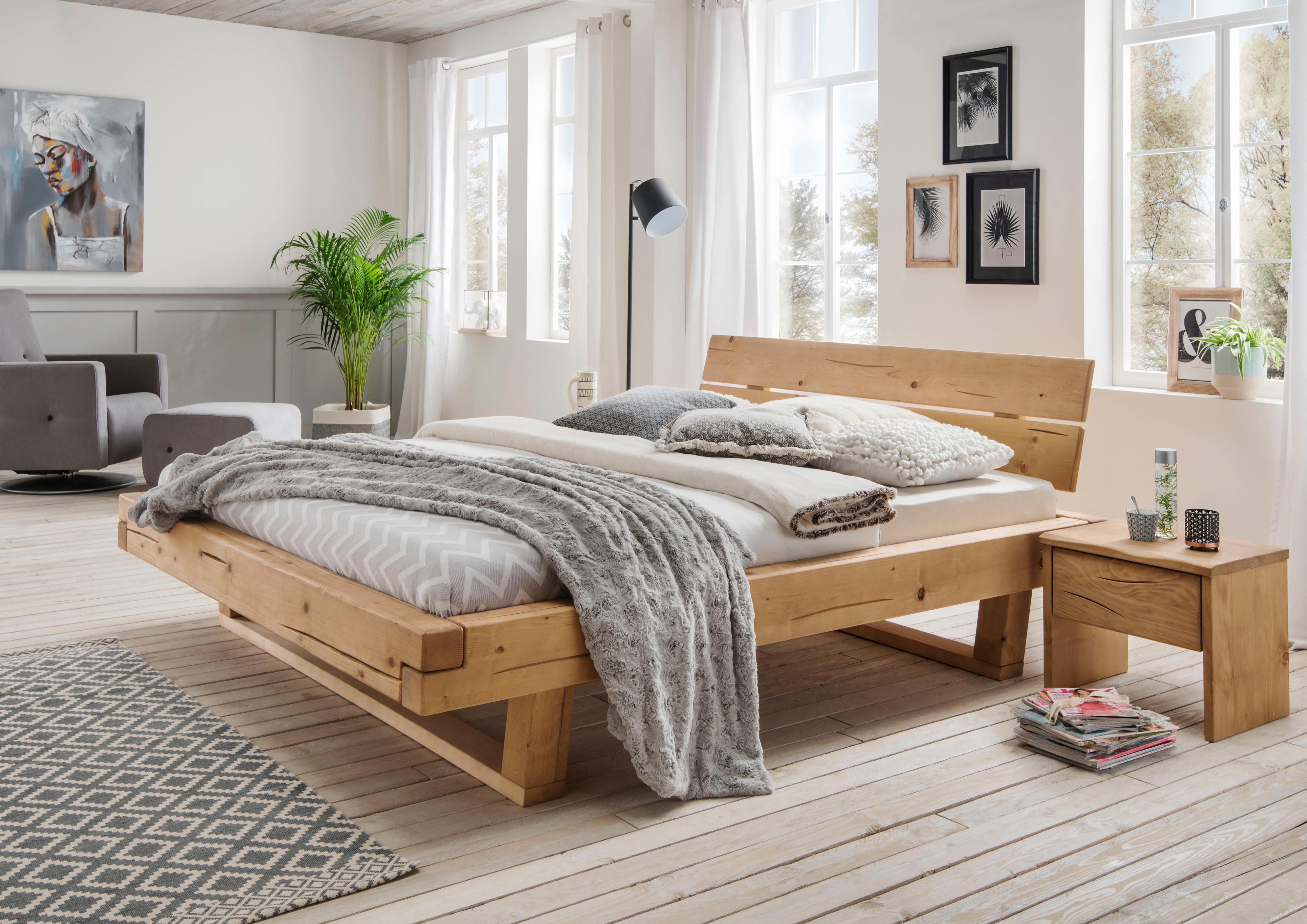 Premium collection by Home affaire Massief houten ledikant Ultima van massief hout in balk-look, in verschillende bedbreedten en houtkleuren