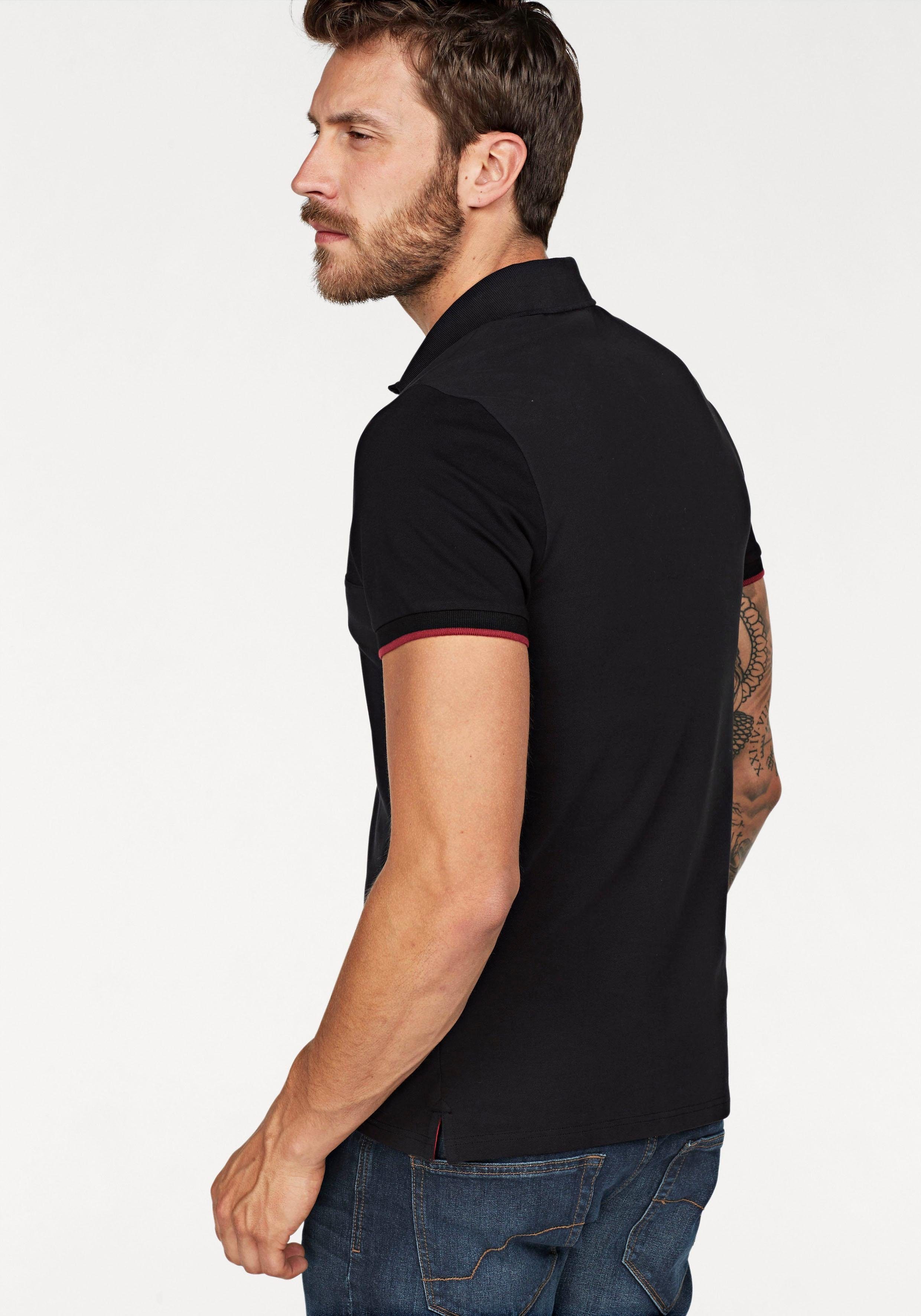 Bruno Banani Poloshirt Korte mouwen, lichaamsnauwkeurige pasvorm, effen, polokraag