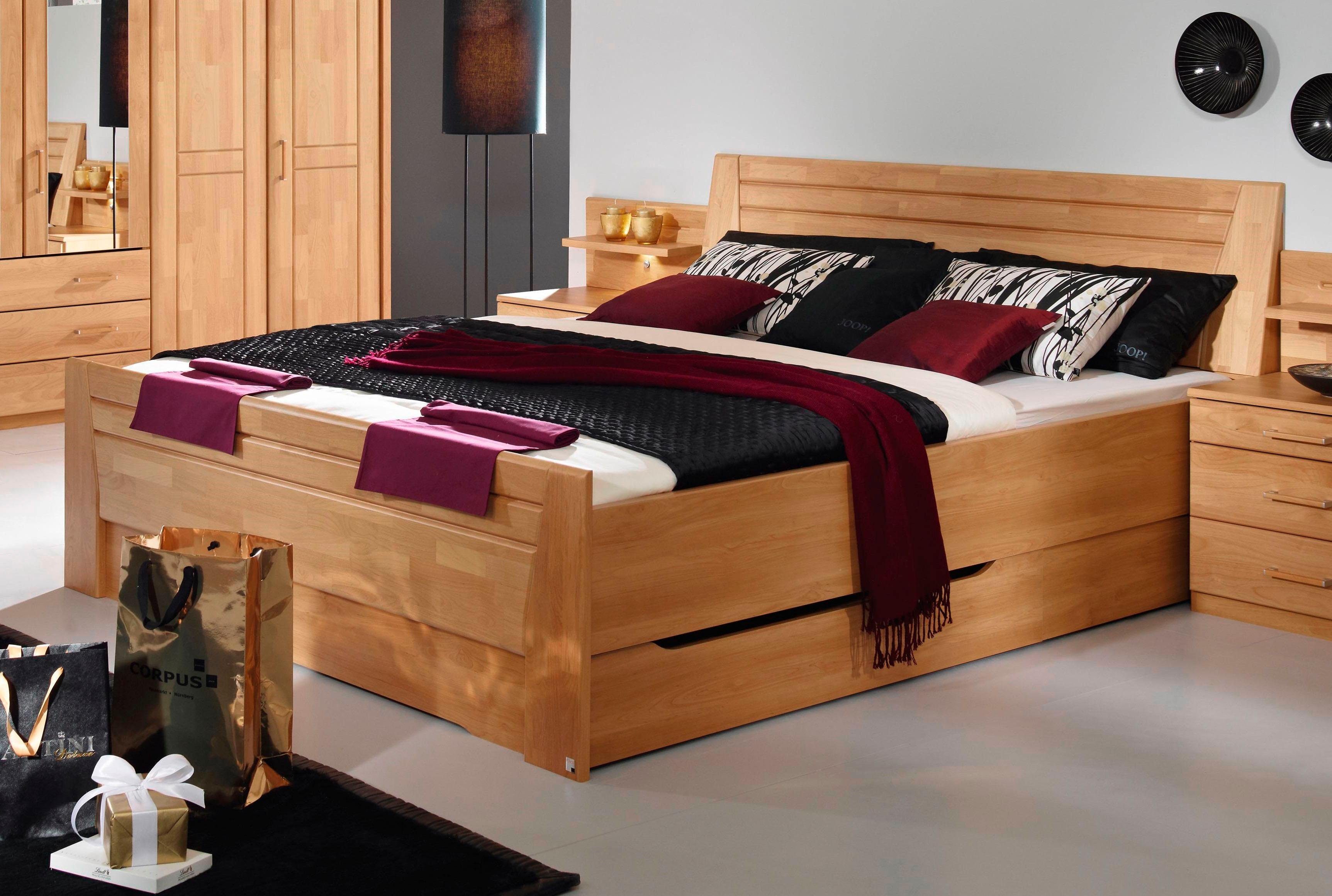 rauch houten bed sitara met sokkelladen bruin