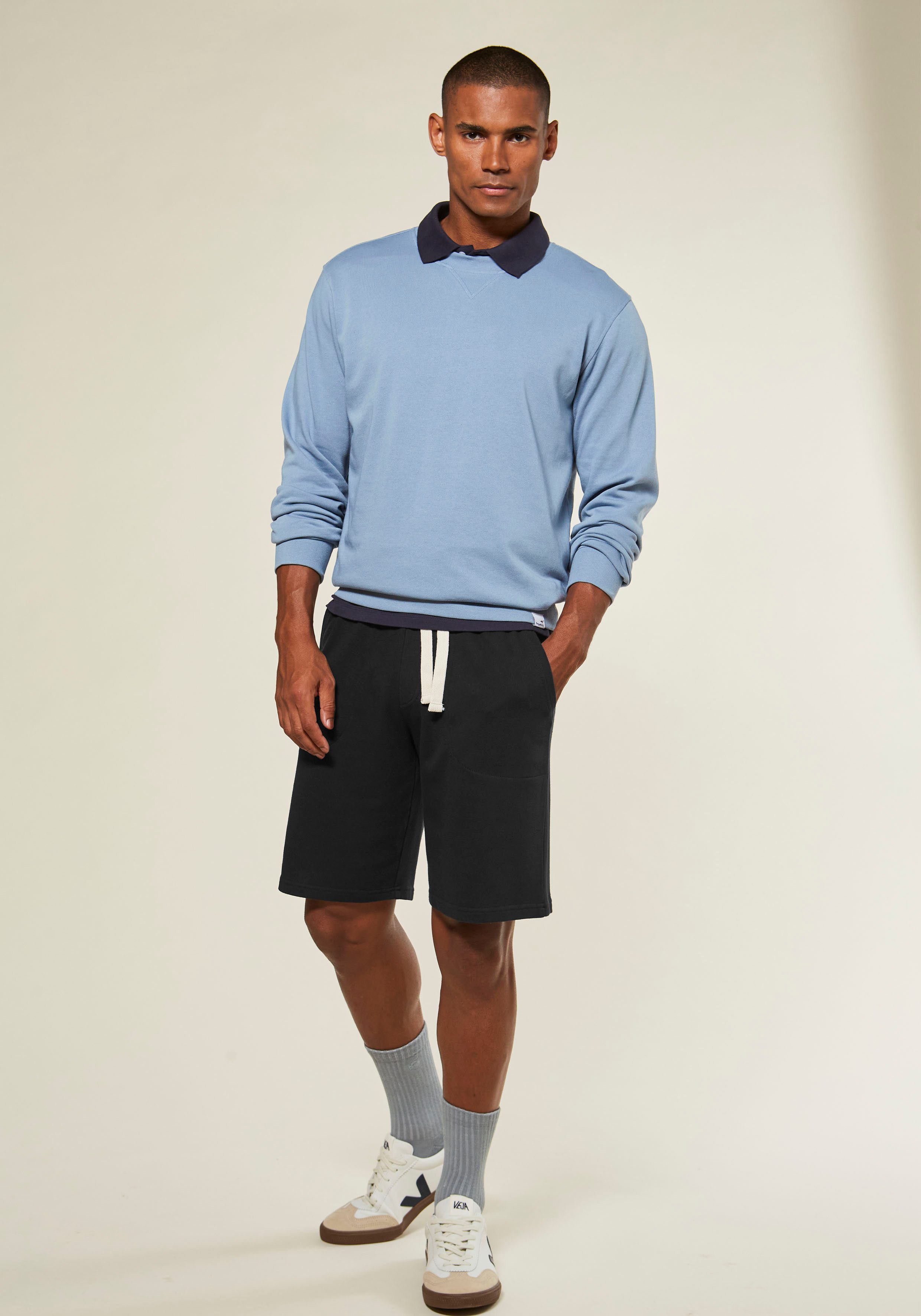 KangaROOS Sweatshort , zijvakken, contrasterende banden