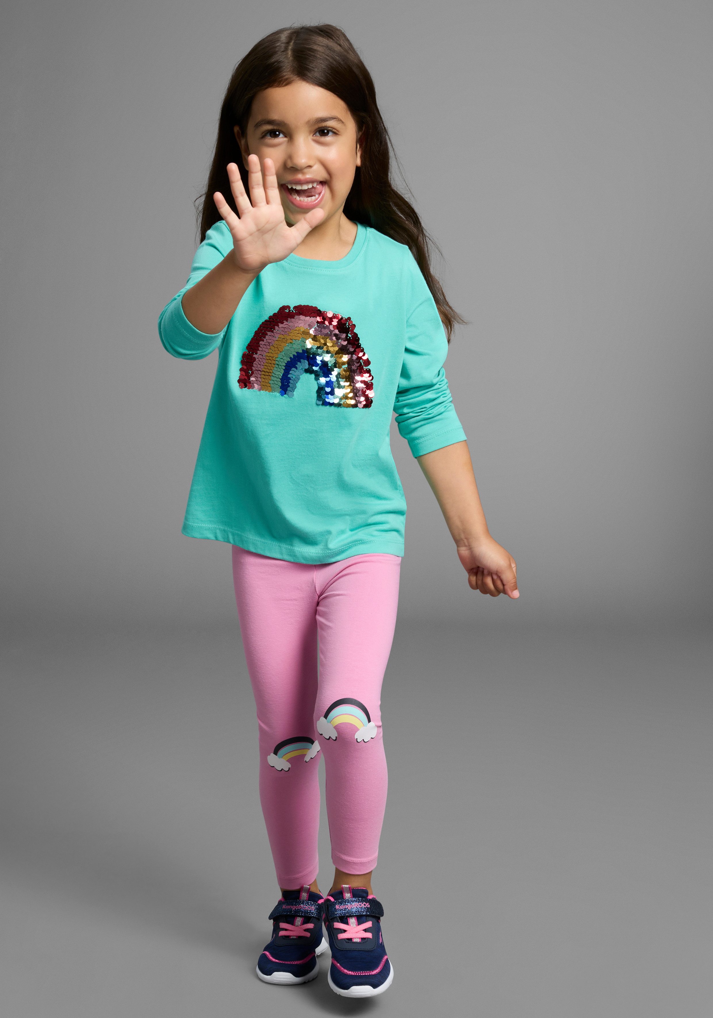 KIDSWORLD Shirt met lange mouwen Regenboog pailletten-applicatie Lange mouwen, basic pasvorm, met glanzende pailletten-applicaties