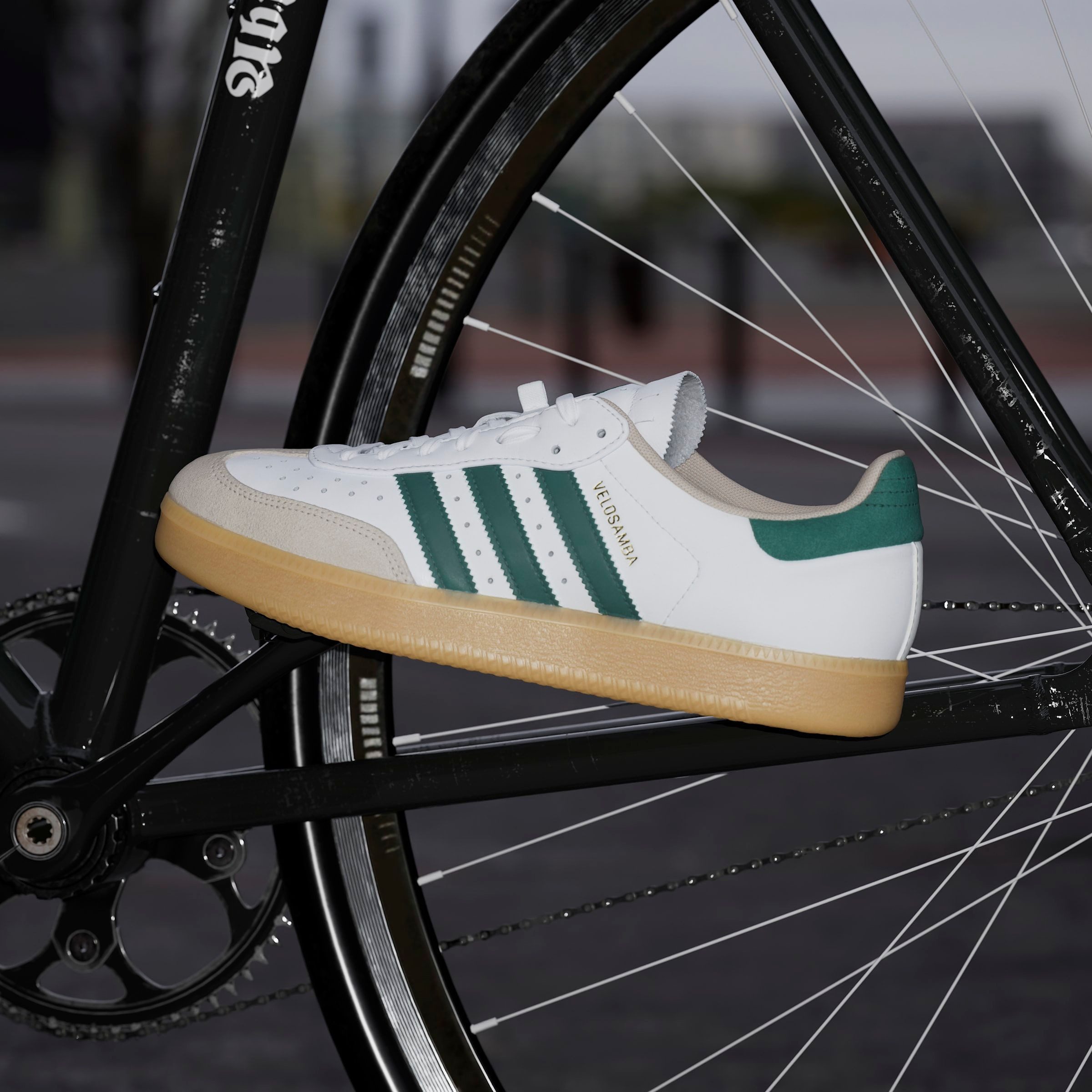 adidas Performance Fietsschoenen VELOSAMBA LEATHER geïnspireerd door het ontwerp van de adidas samba