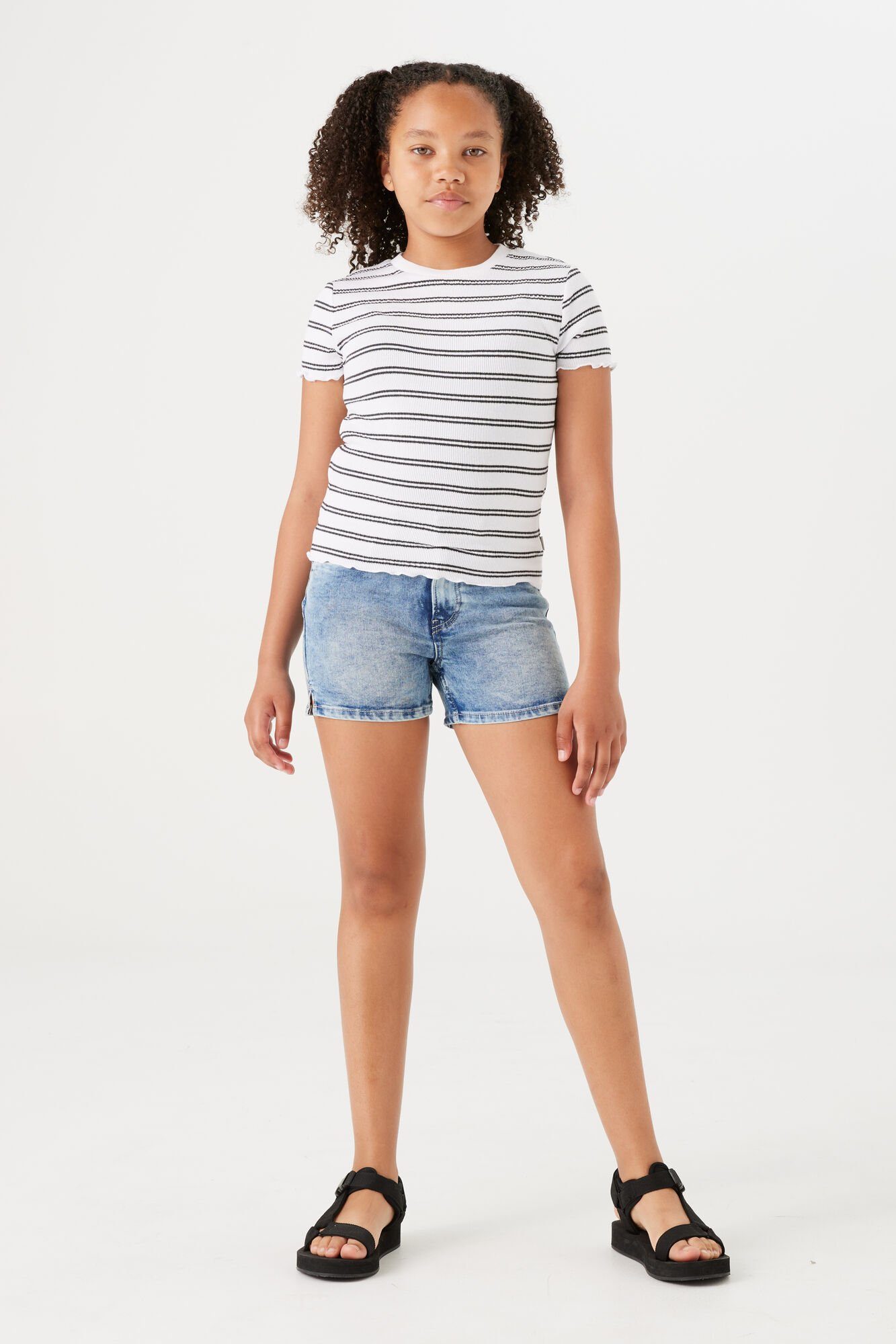 Garcia Short RIANNA met splitje bij de zoom
