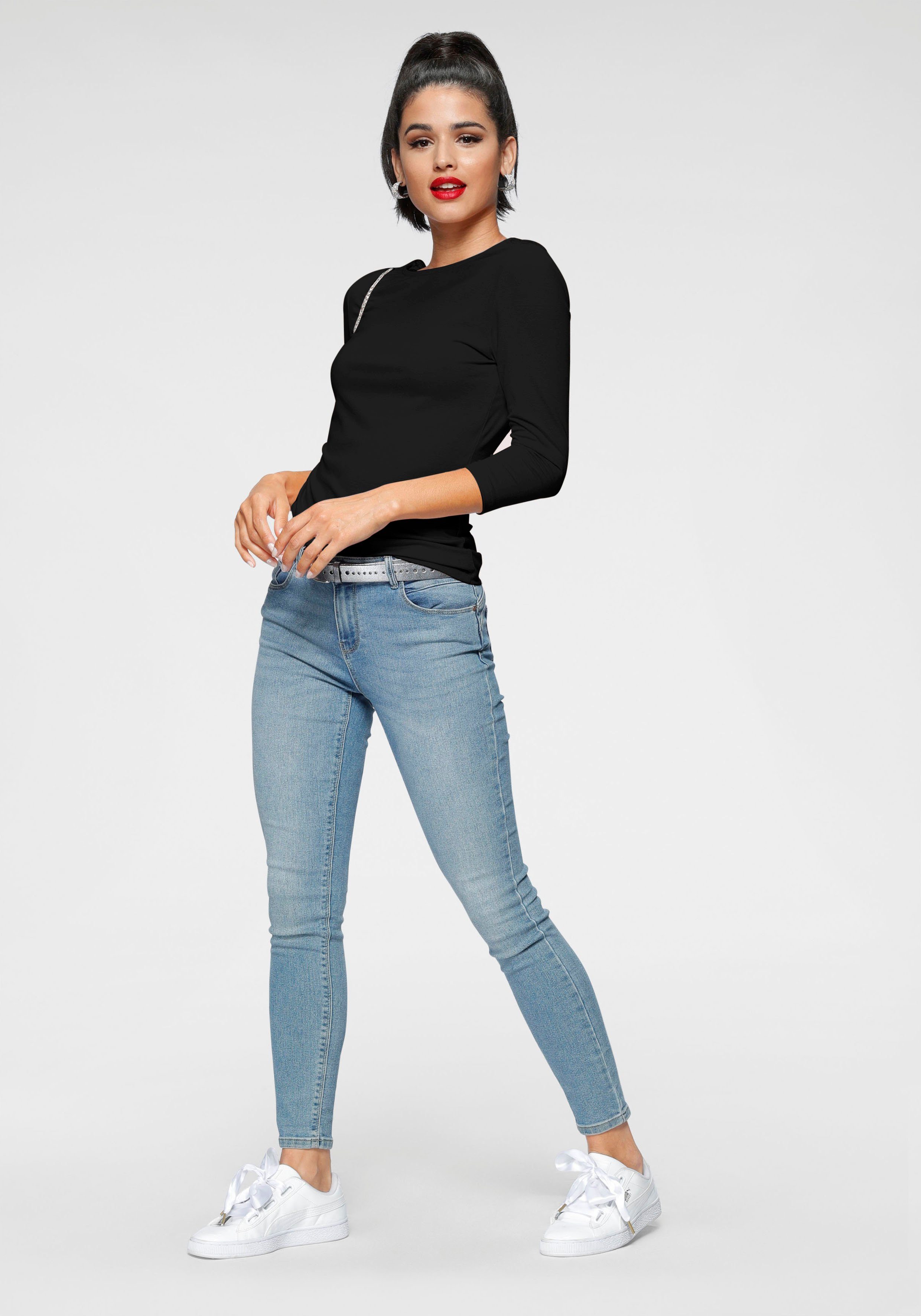 Melrose Shirt met ronde hals 3/4-mouw, getailleerde snit, met kant