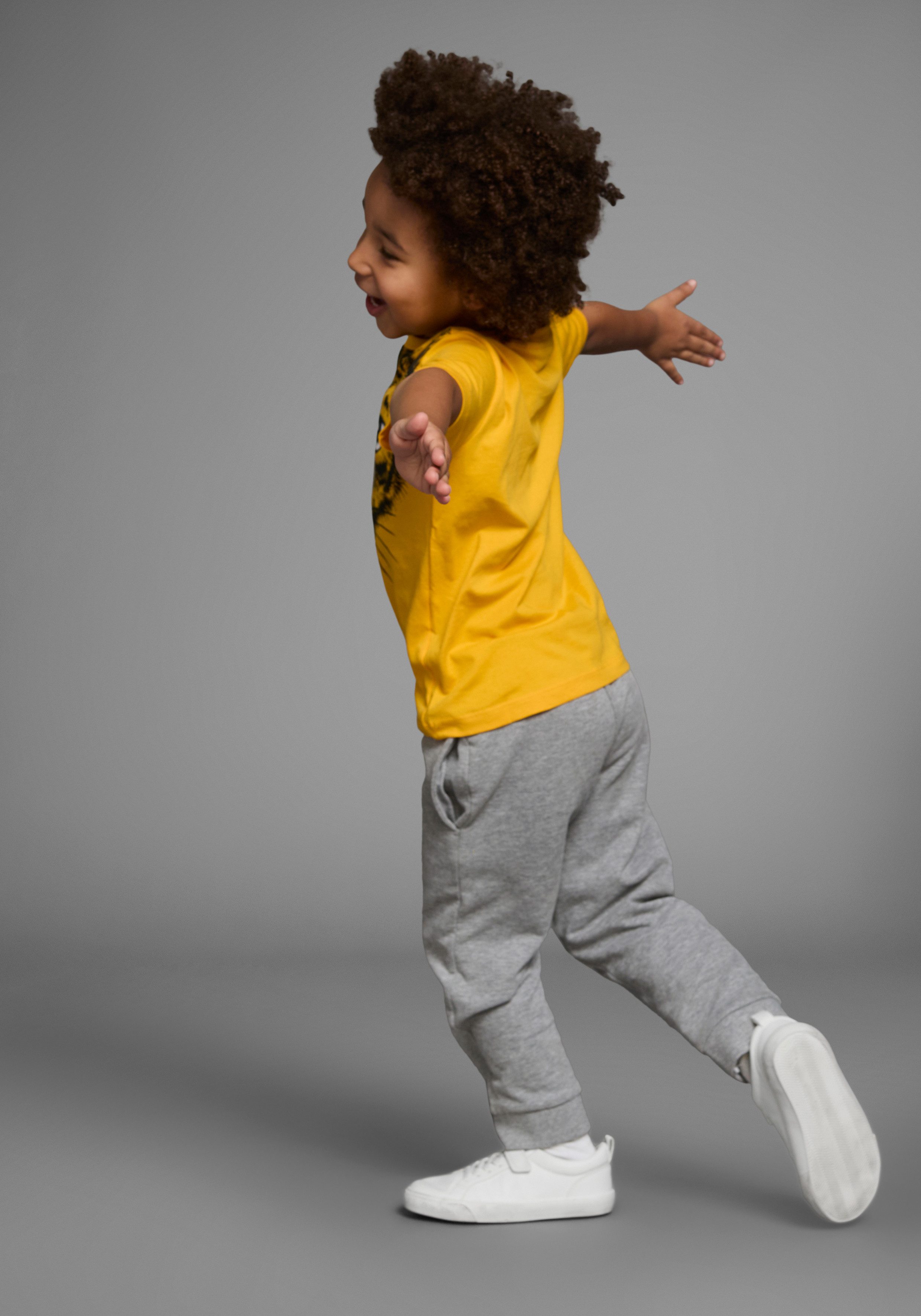 KIDSWORLD T-shirt Met geweldige print: LITTLE TIGER Korte mouwen, basic pasvorm, met vrolijke print, ronde hals