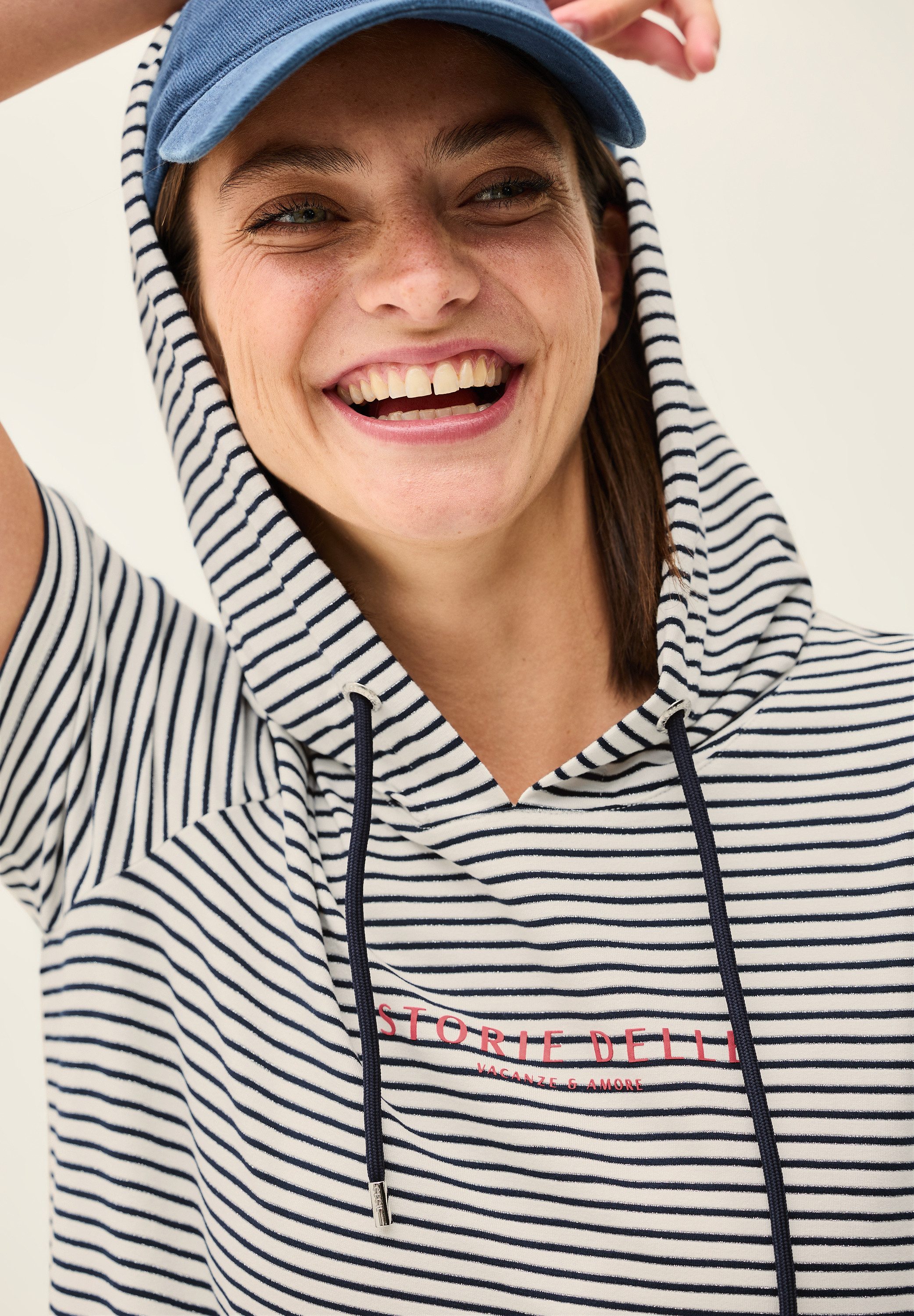 Cecil Capuchonshirt met een capuchon