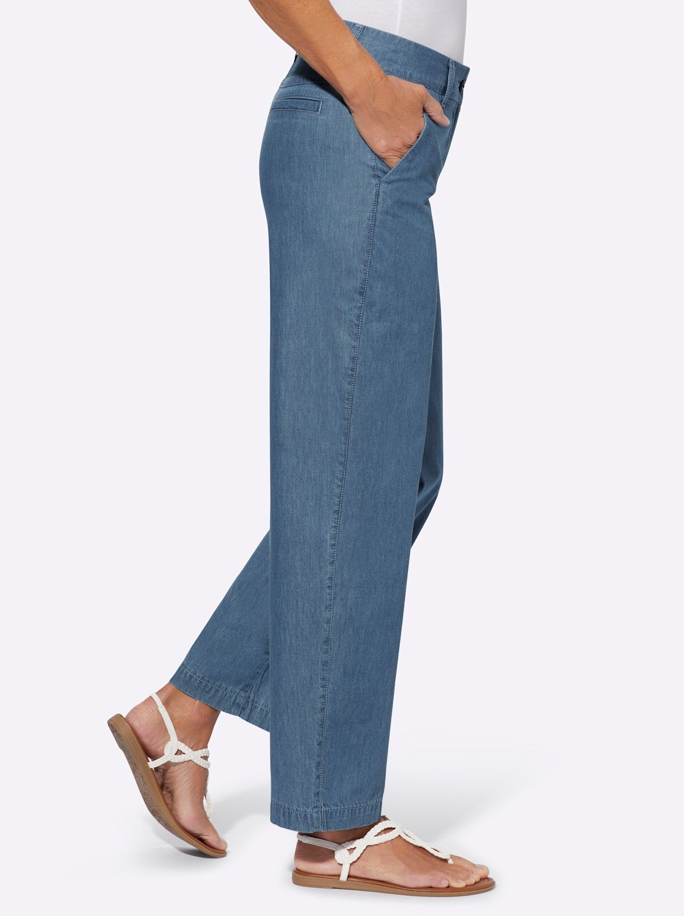 Classic Basics 7 8 jeans