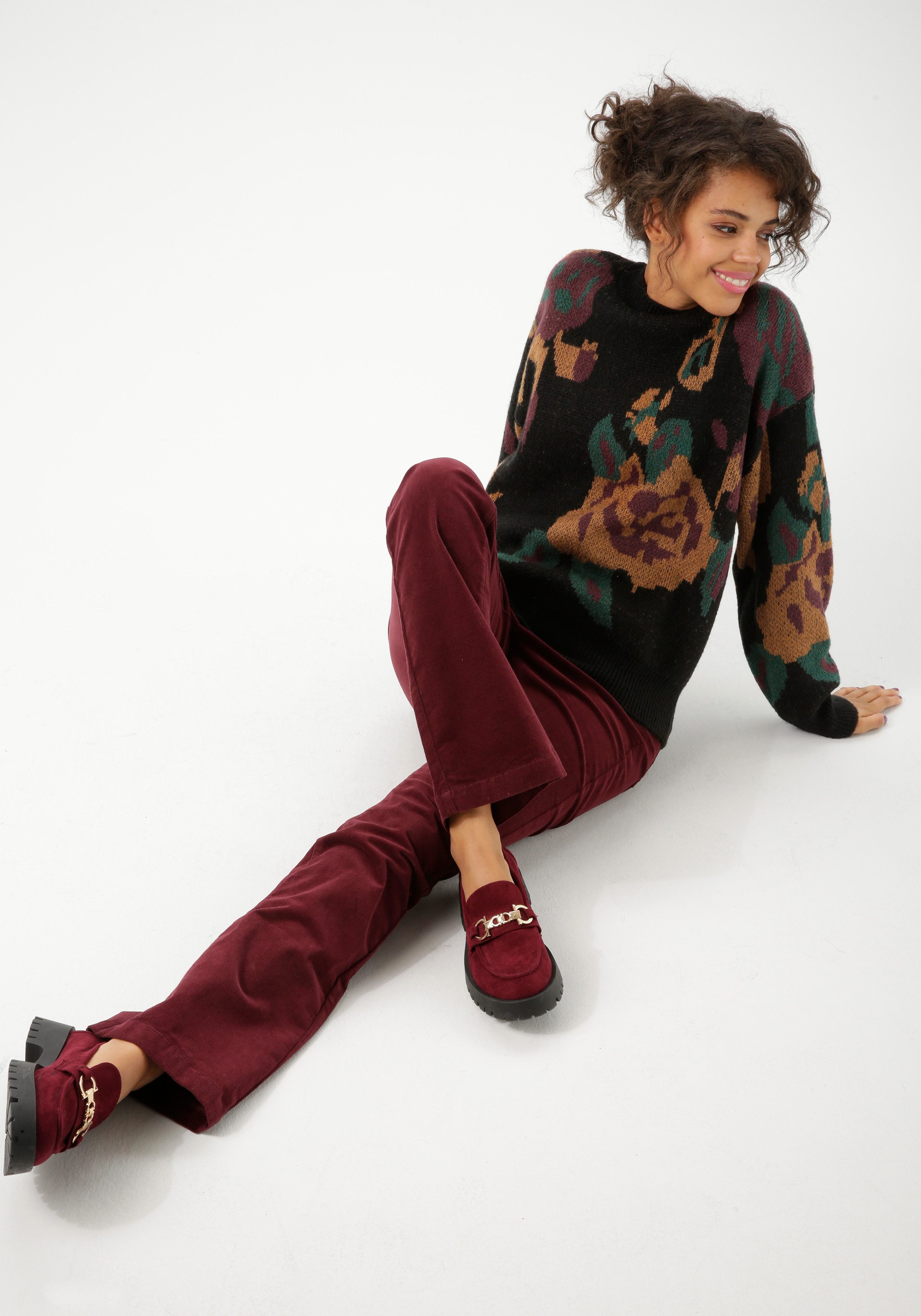 Aniston CASUAL Gebreide trui met grote, ingebreide bloemen - nieuwe collectie