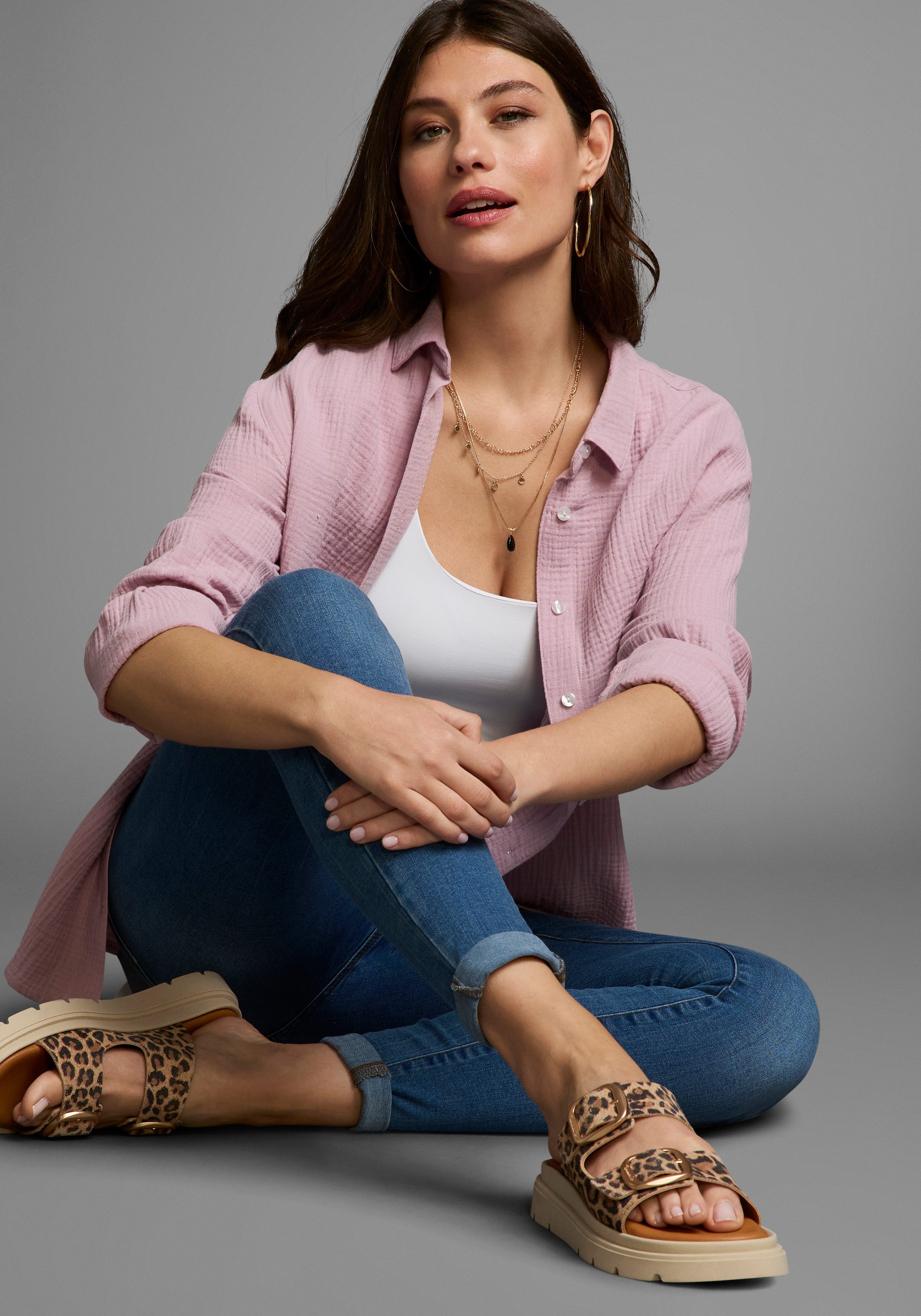 Laura Scott Lange blouse in musselin-kwaliteit