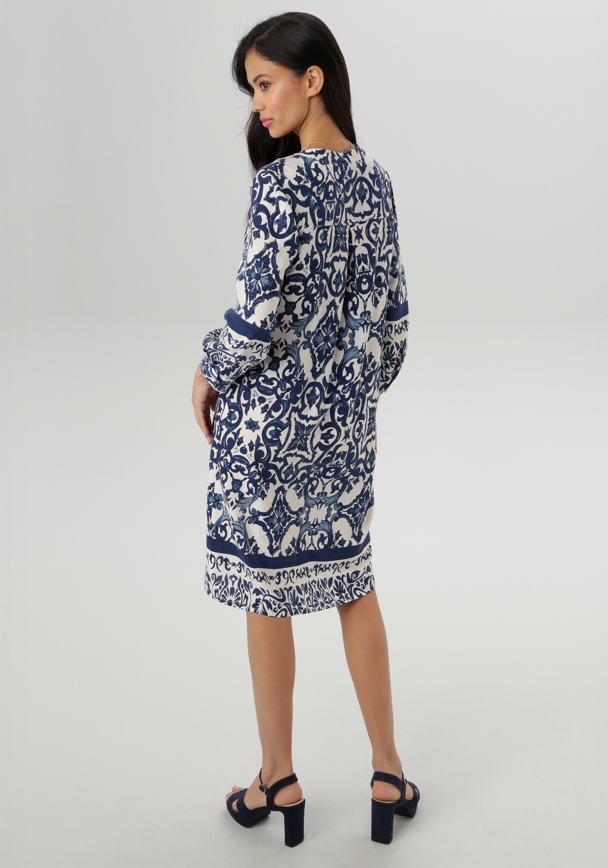 Aniston SELECTED Blousejurk met grootvlak ornamentenpatronen