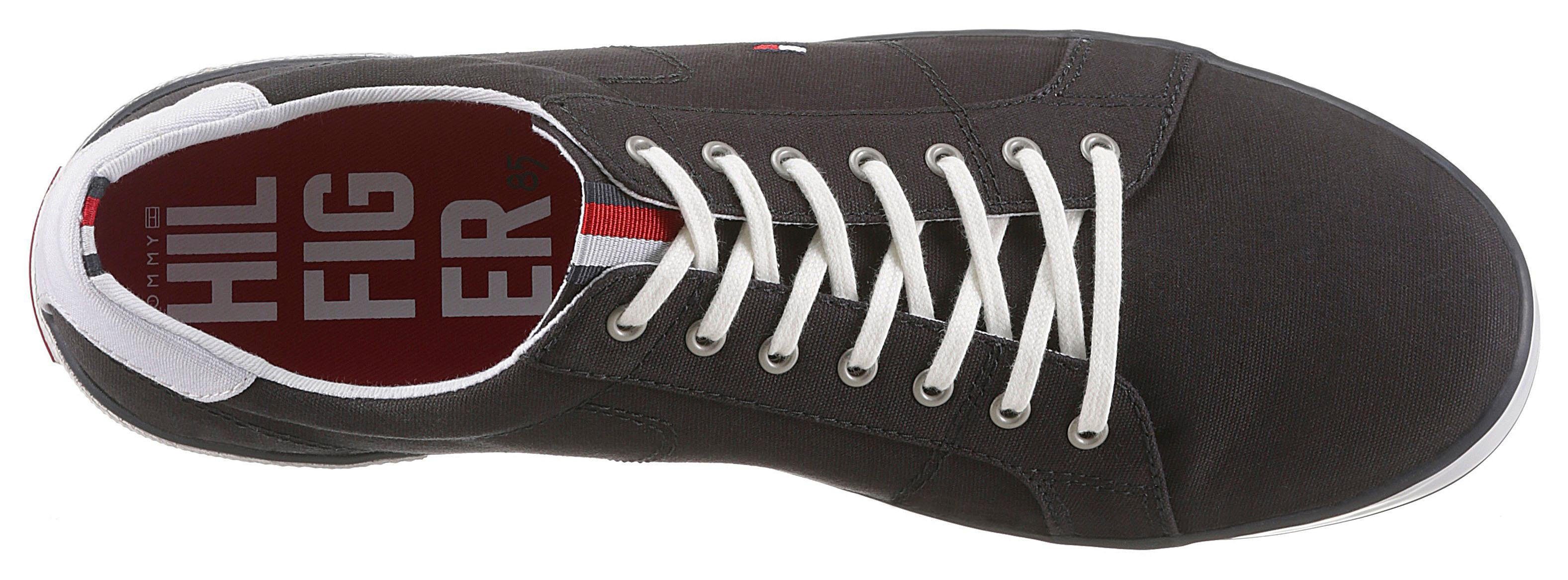 Tommy Hilfiger Sneakers H2285ARLOW 1D met zijlogo-vlag, vrijetijdsschoen, lage schoen, veterschoen